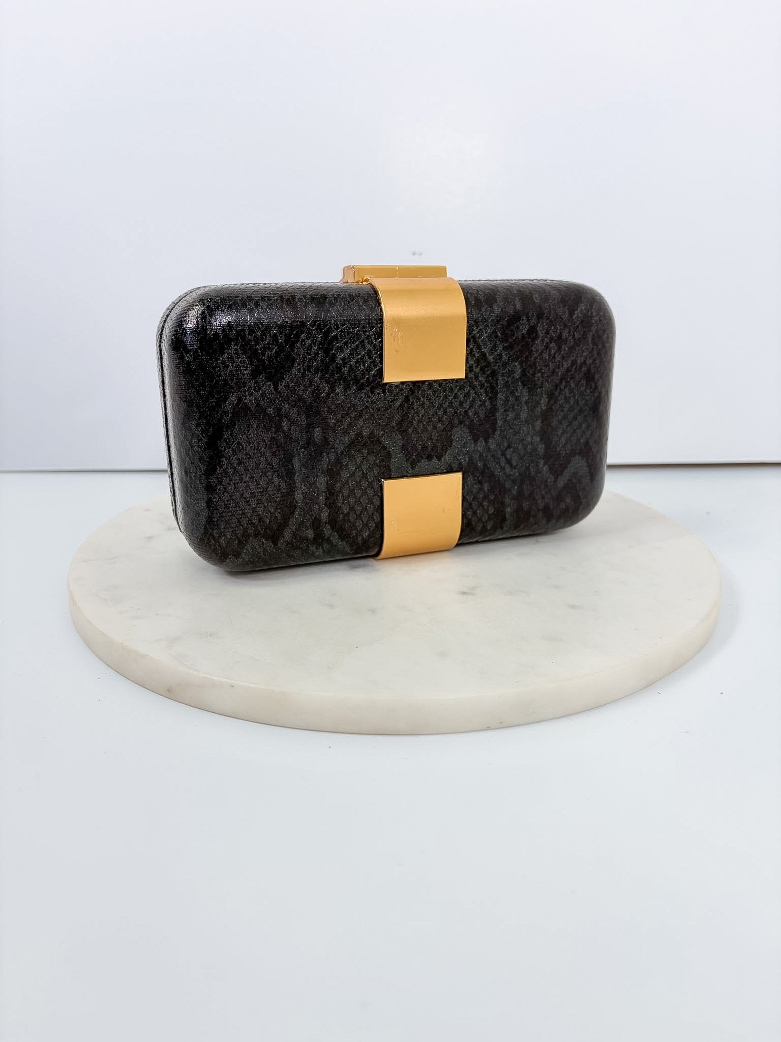 Atenas Black Clutch