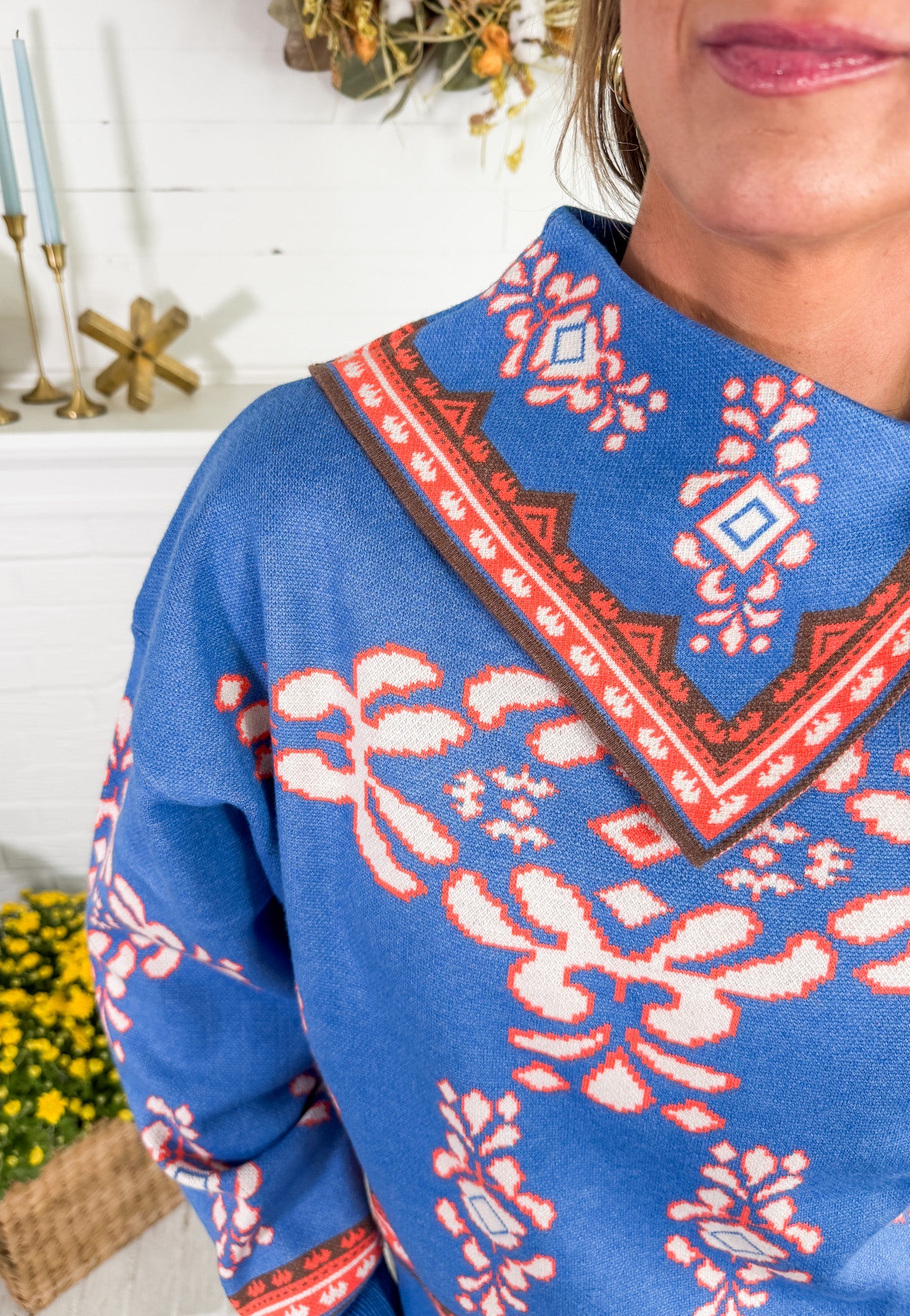 Bandana Neck Blue + Orange Sweater THML
