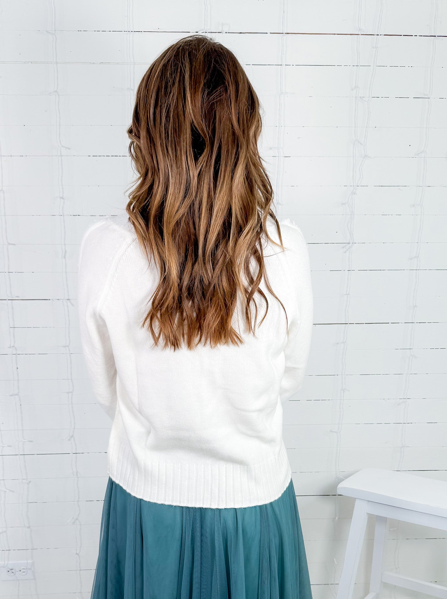 Barnes White Fray Sweater Elan