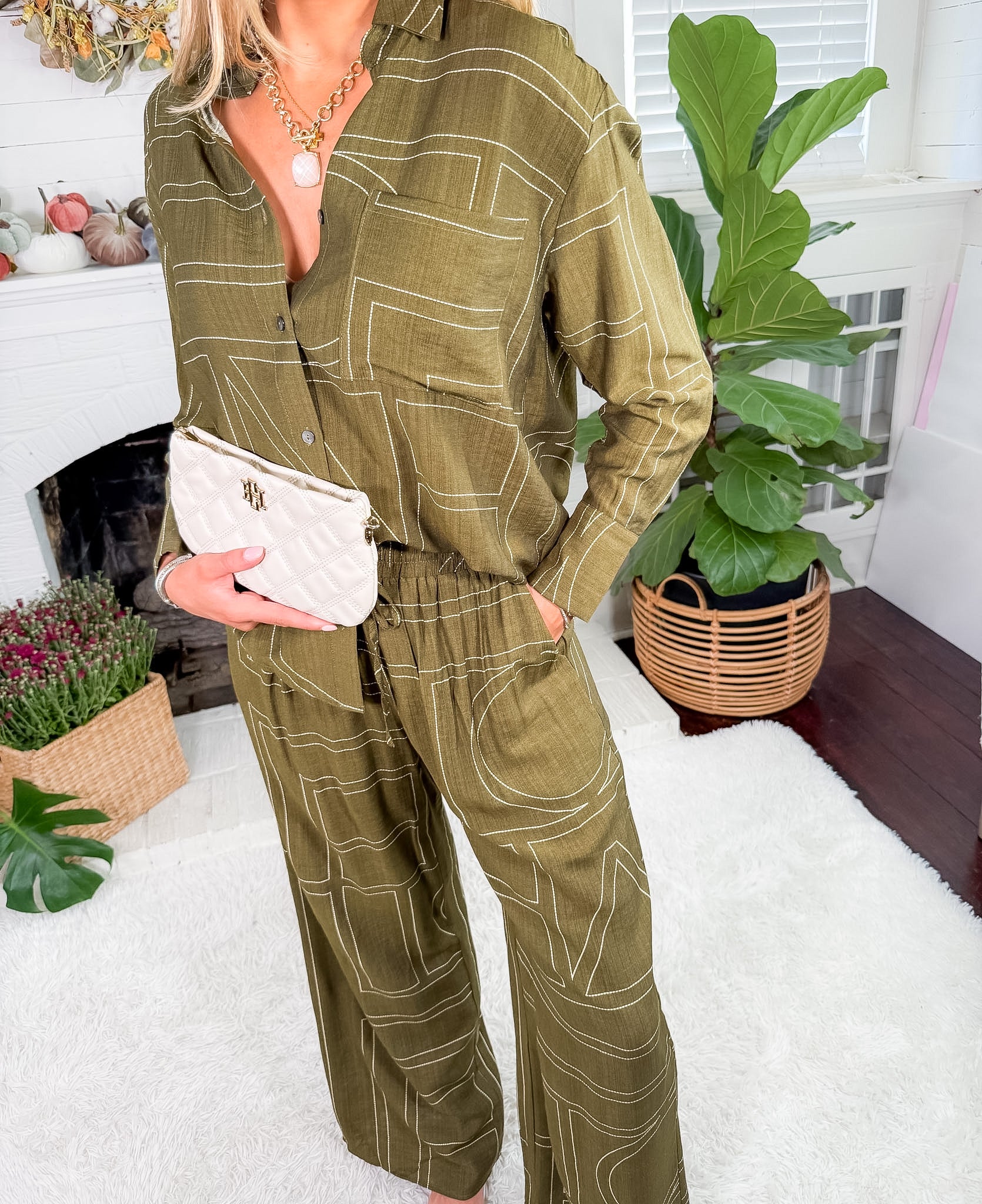 Beatty Olive Geometric Button Top Entro
