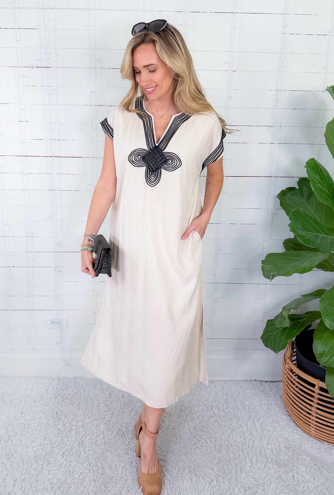 Benji Oatmeal Linen Maxi Dress Entro