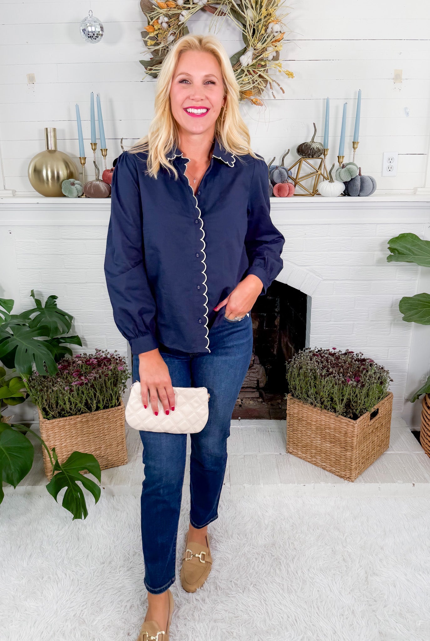 Benton Navy Scallop Edge Top Jodifl