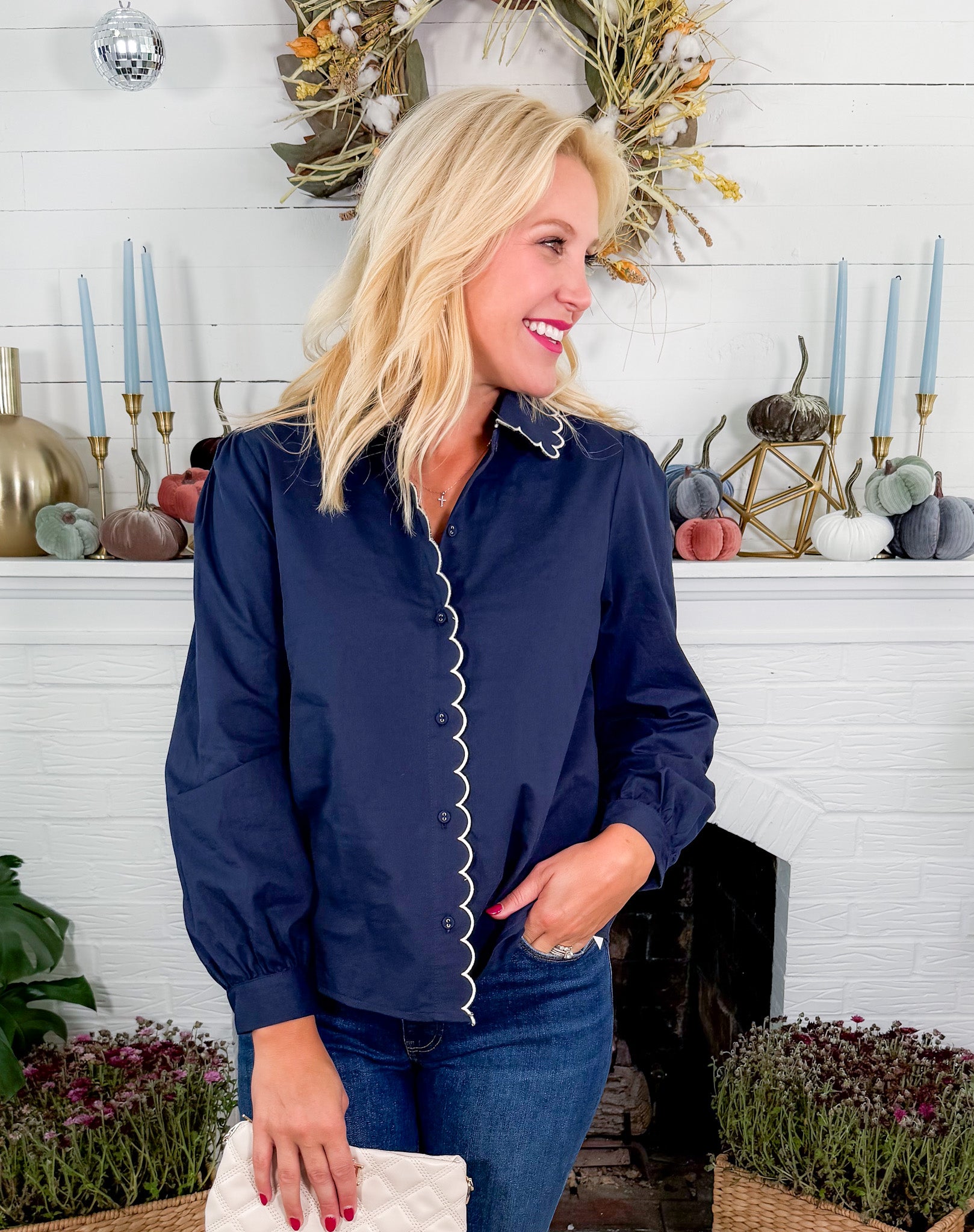 Benton Navy Scallop Edge Top Jodifl