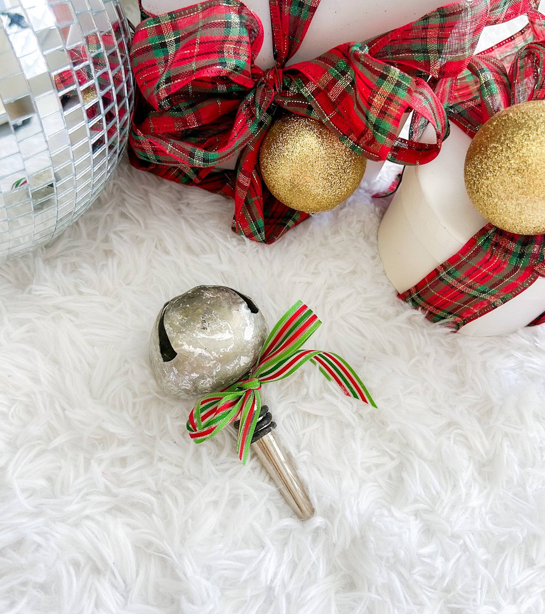 Big Jingle Bell Silver Bottle Stopper