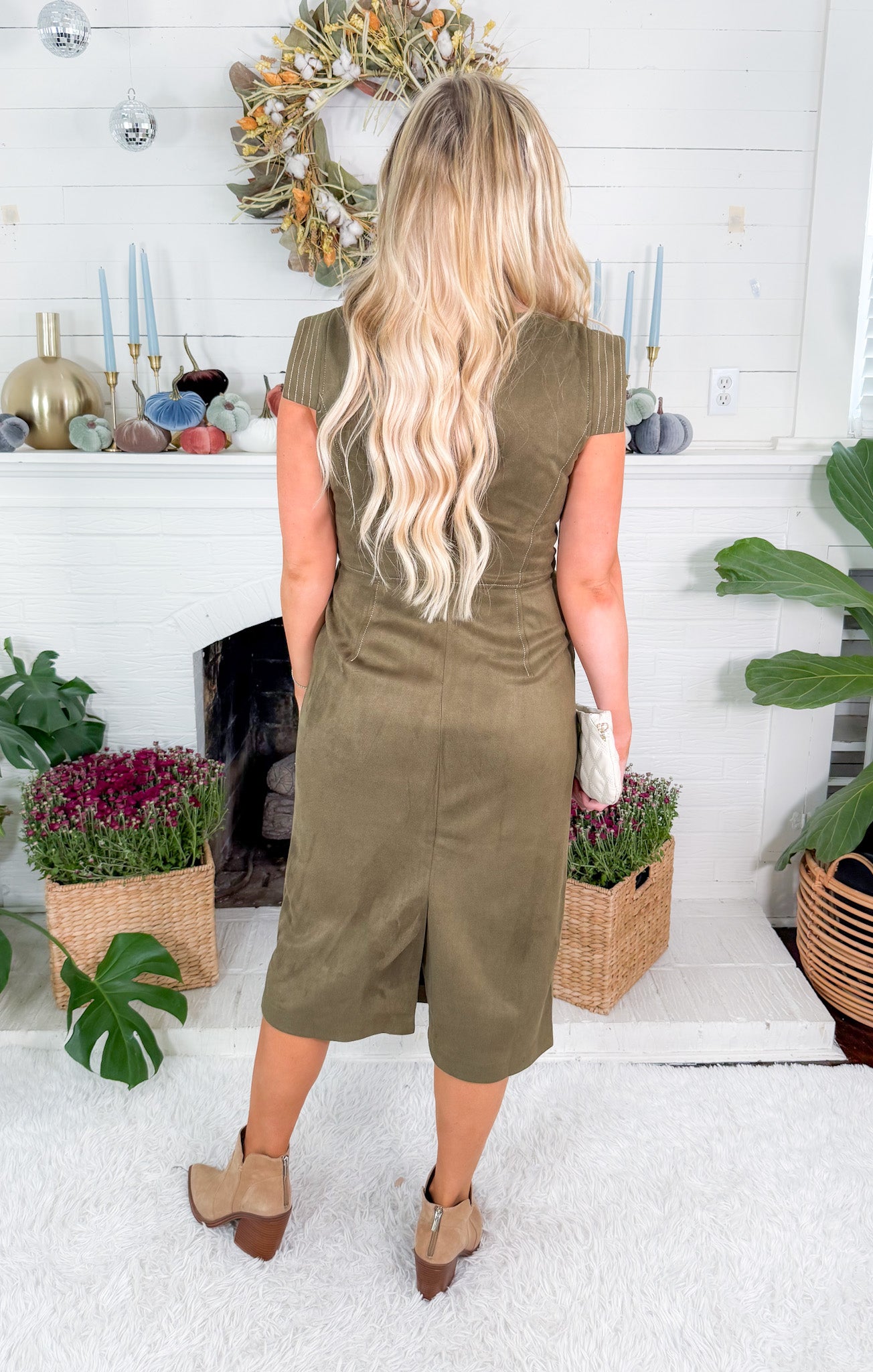 Carpenter Moss Suede Midi Dress THML