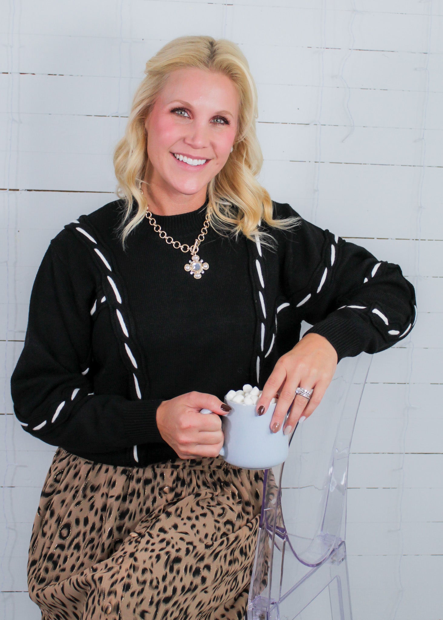 Collier Black + Ivory Trim Sweater THML