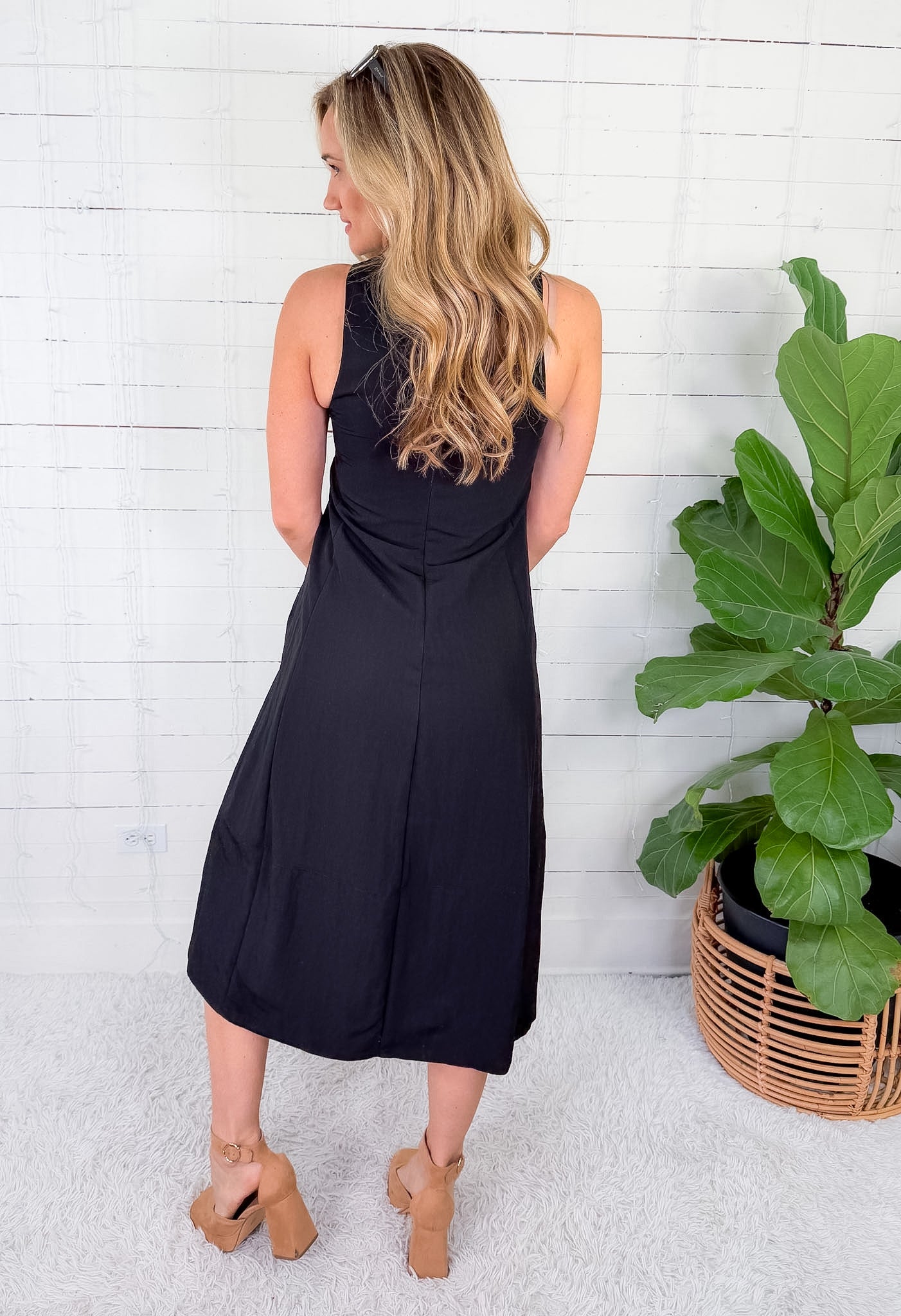 Cort Black V-Neck A-Line Maxi Dress Elle Grey