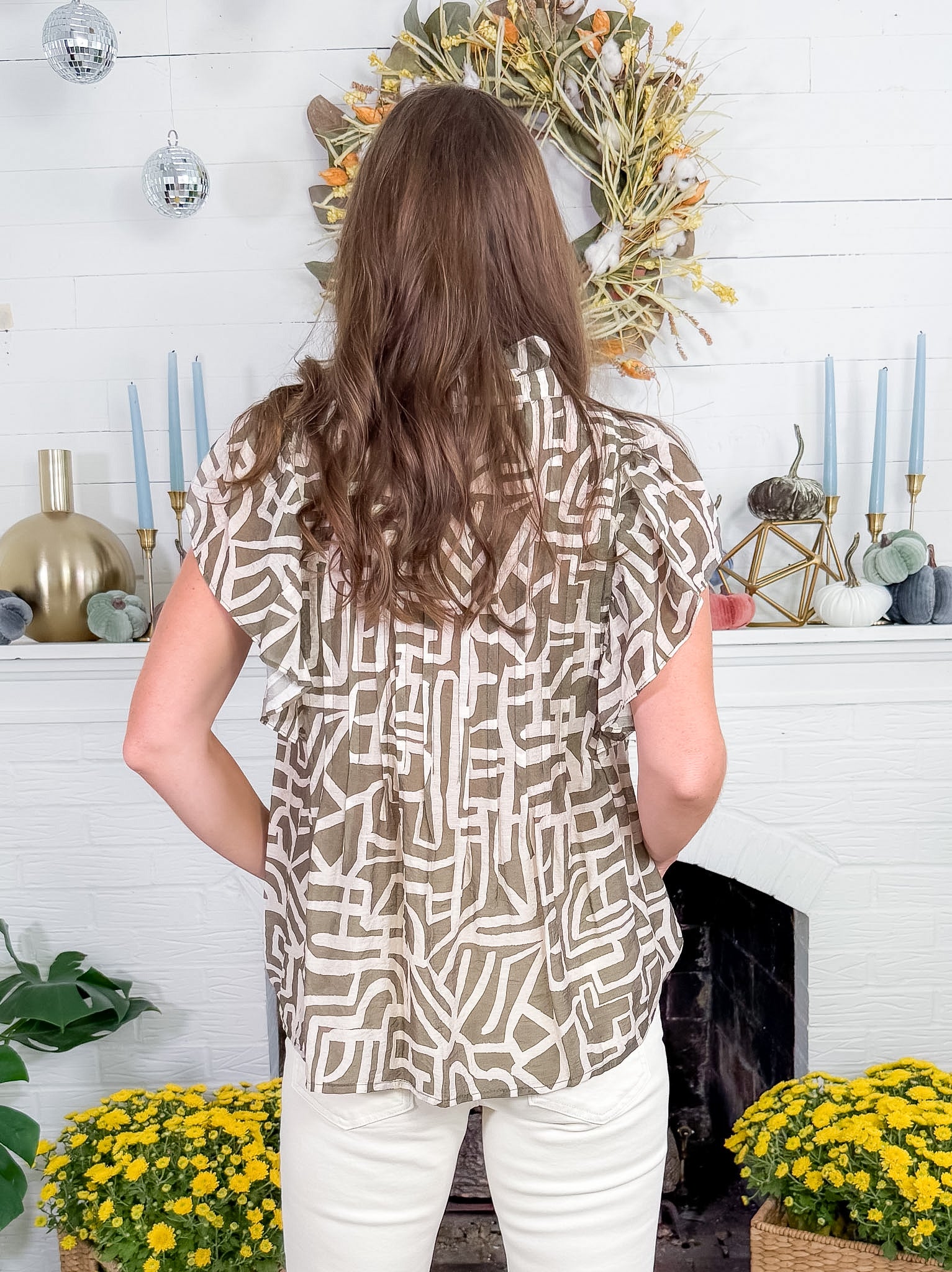 Donna Olive Flutter Sleeve Top THML