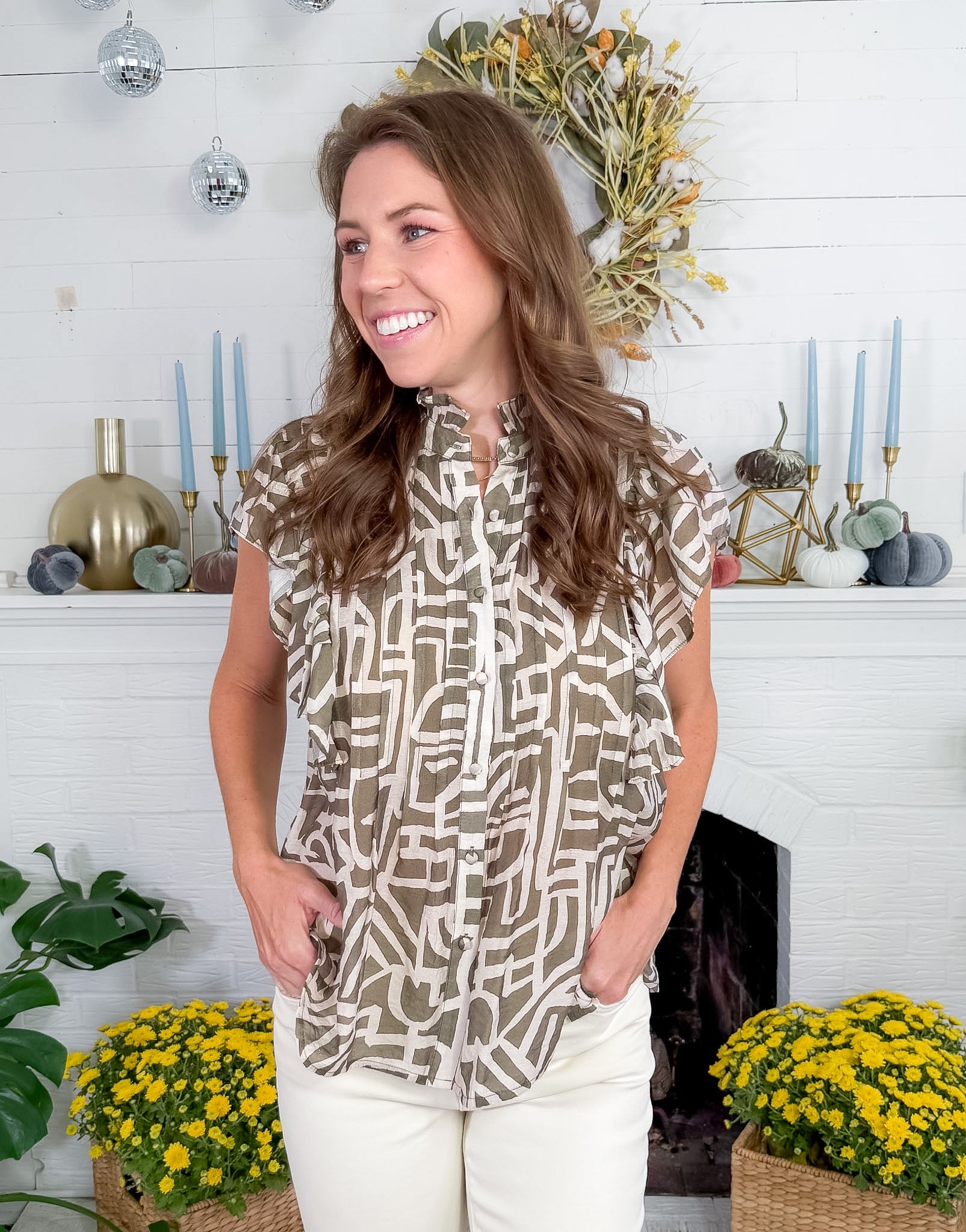 Donna Olive Flutter Sleeve Top THML