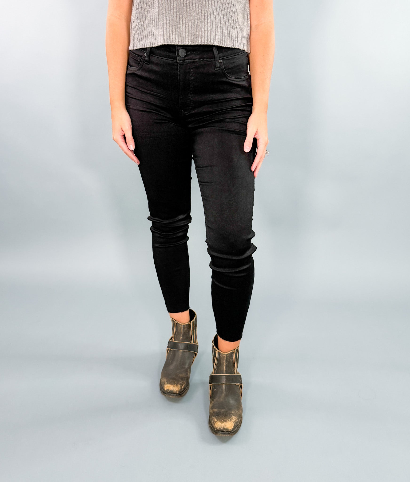 Donna_Black_High_Rise_Fab_Ab_Skinny_Jean