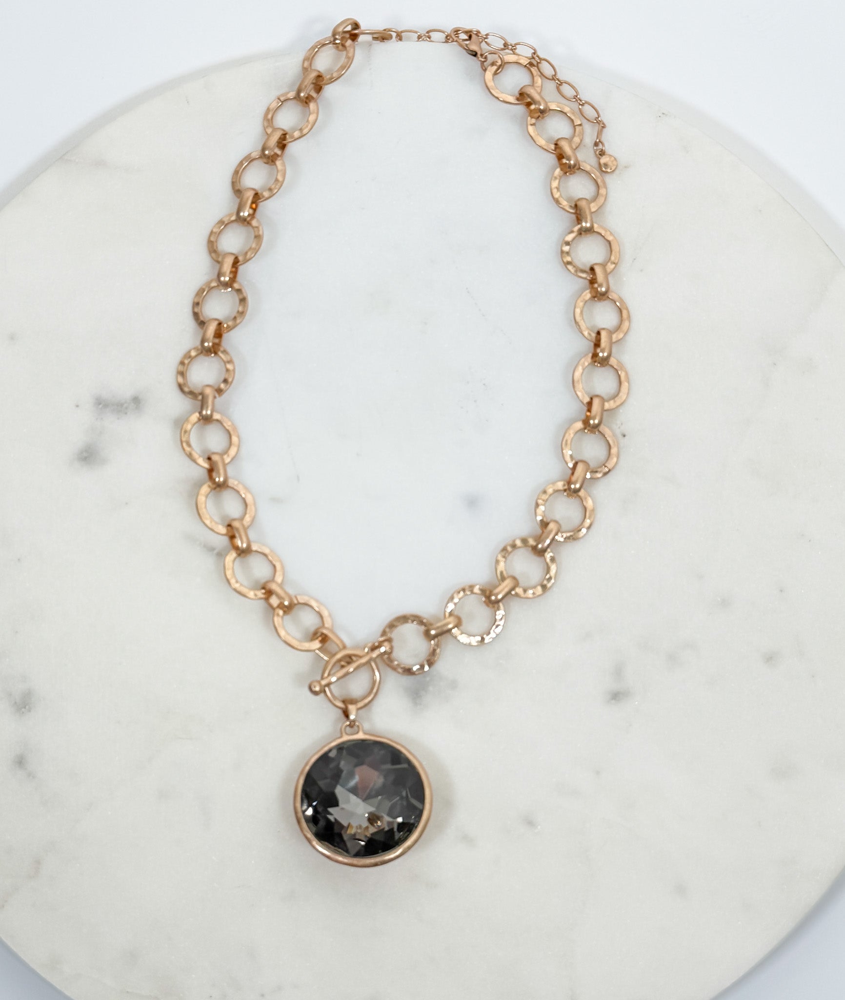 Gilded Radiance Chunky Ring Chain with Sparkly Crystal Necklace Grey