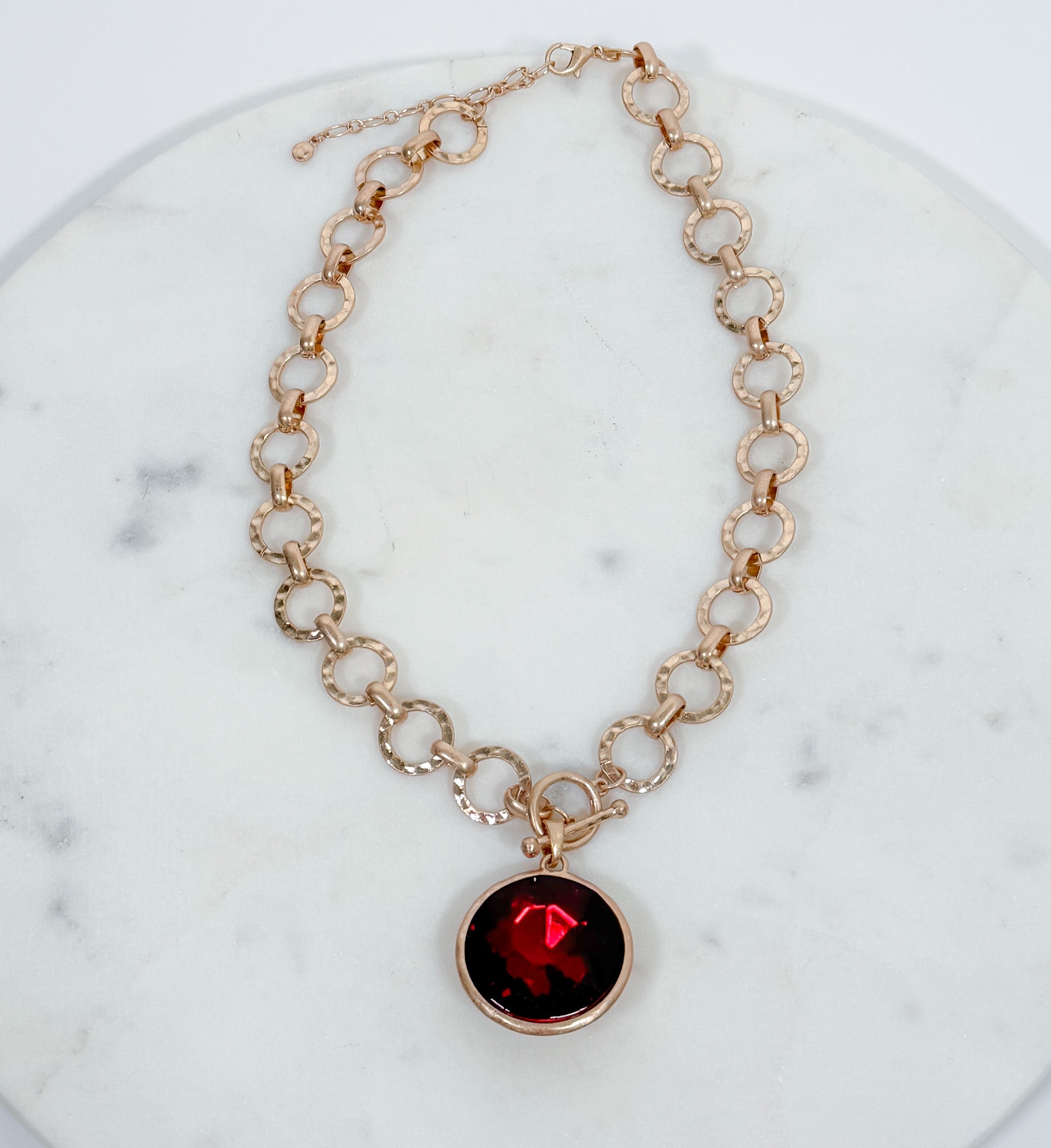 Gilded Radiance Chunky Ring Chain with Sparkly Crystal Necklace Red