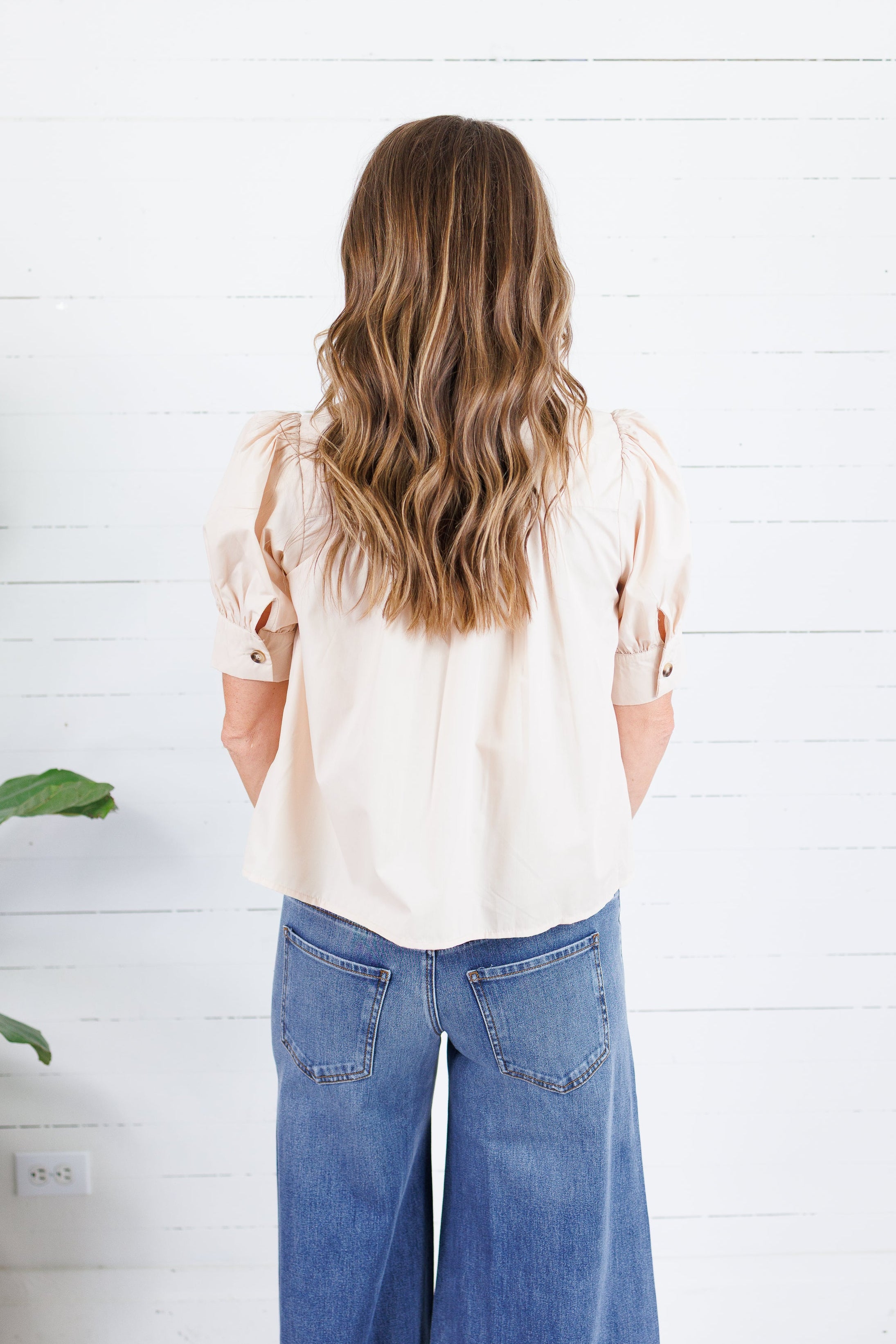 Hadley Ecru Stand Collar Top Entro