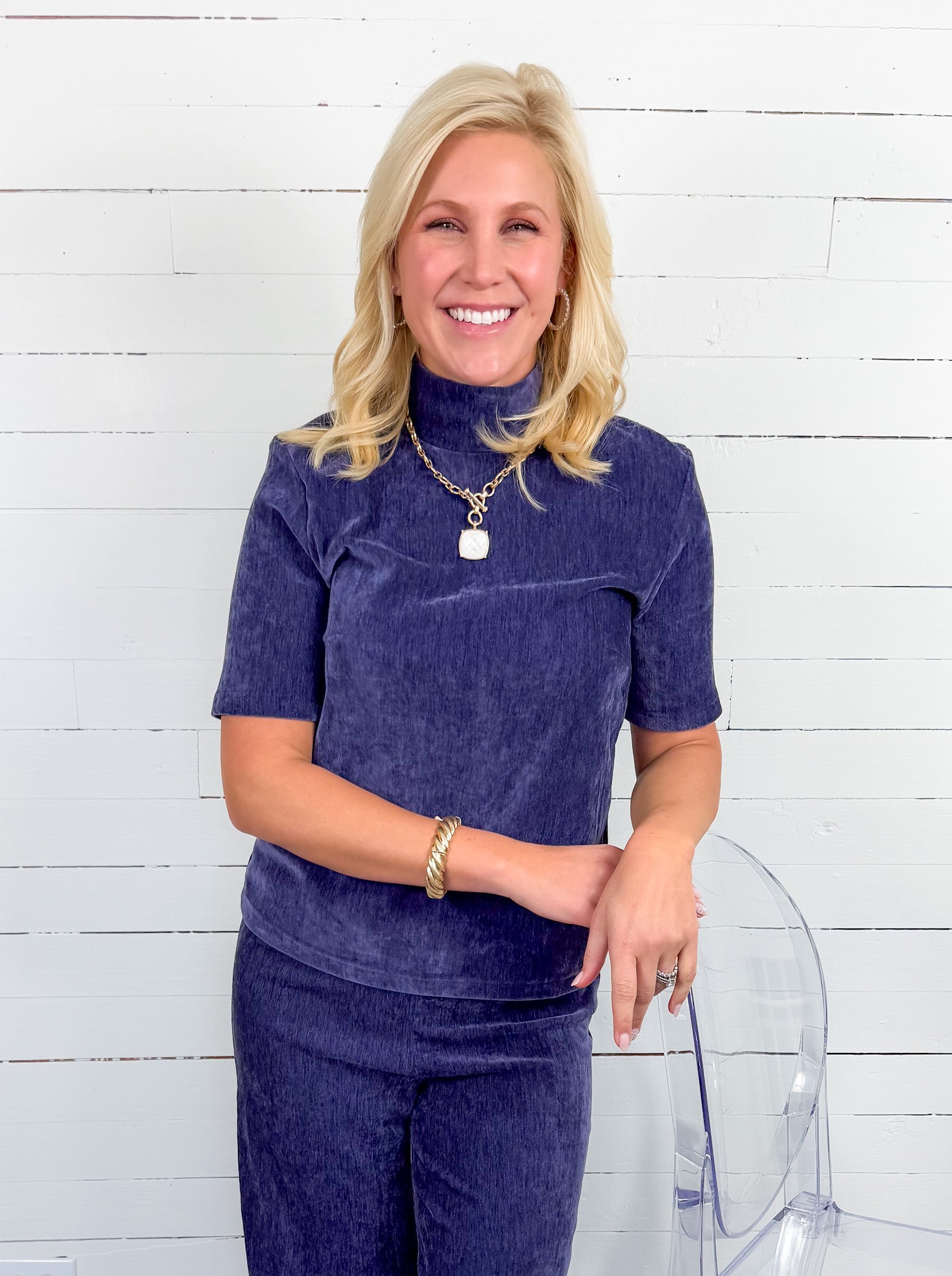 Hampton Violet Velour Top Compania Fantastica