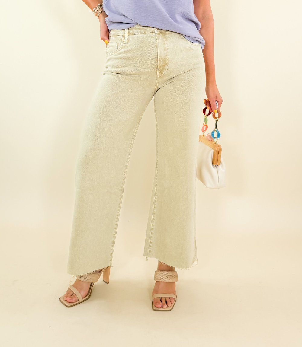 Meg Biscuit Raw Hem Wide Leg Jeans KUT