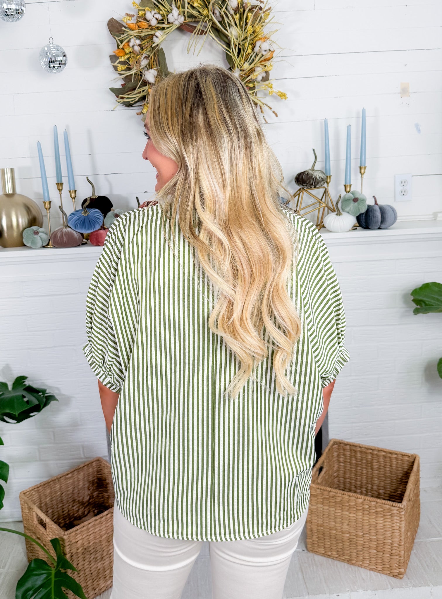 Johns Olive Split Neck Top Entro