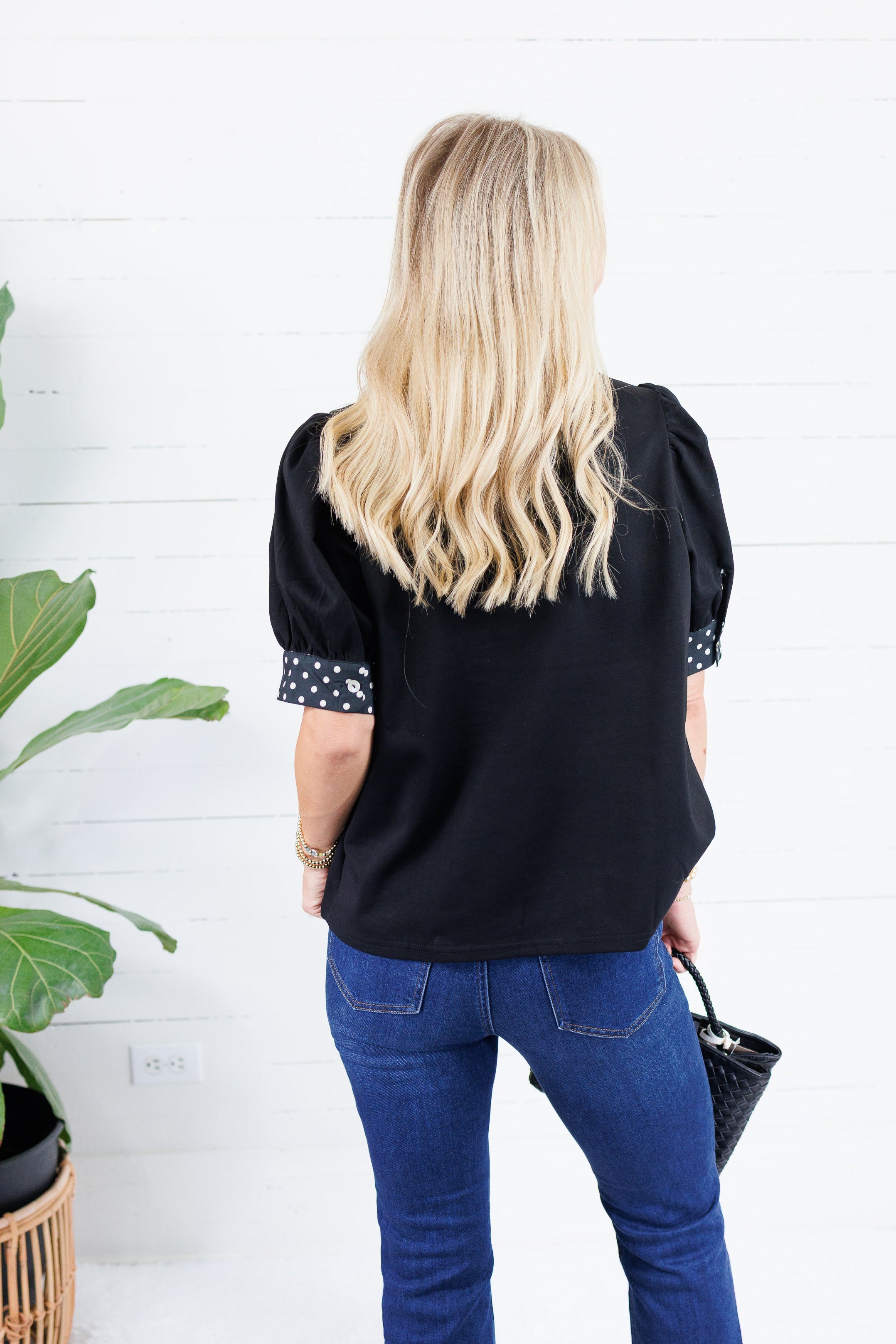 Johns Black Dotty Trim Top Entro