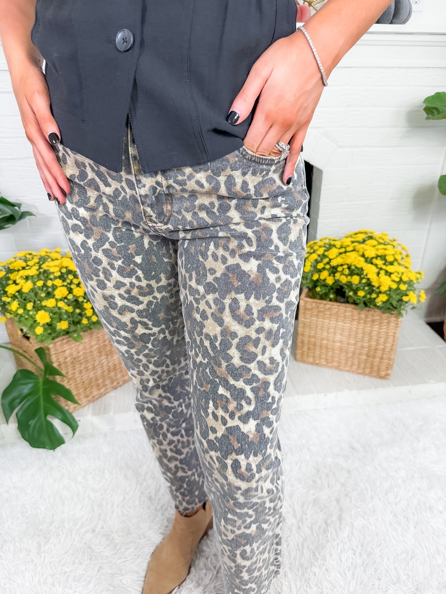 Kelsey Light Washed Cheetah Jeans KUT