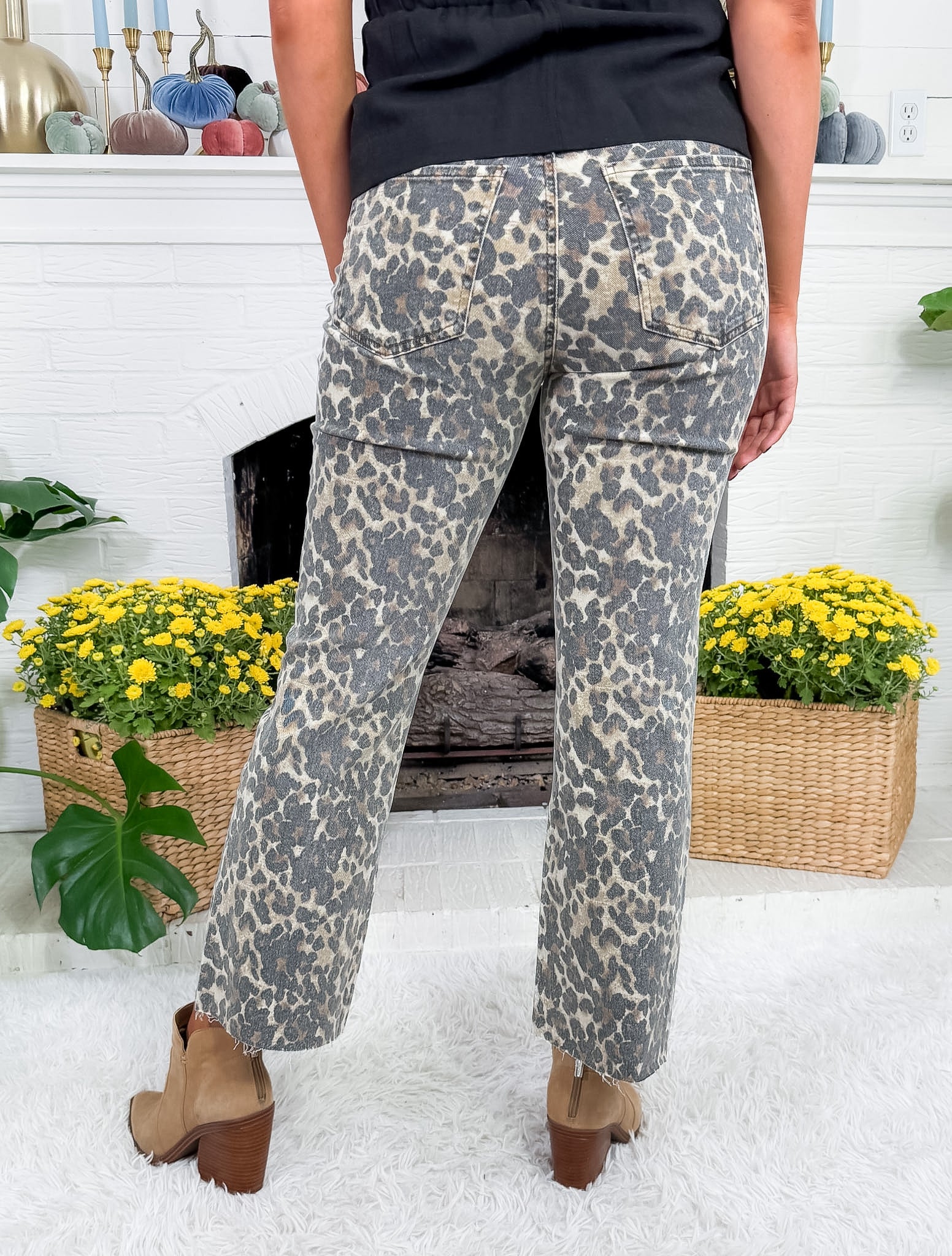 Kelsey Light Washed Cheetah Jeans KUT