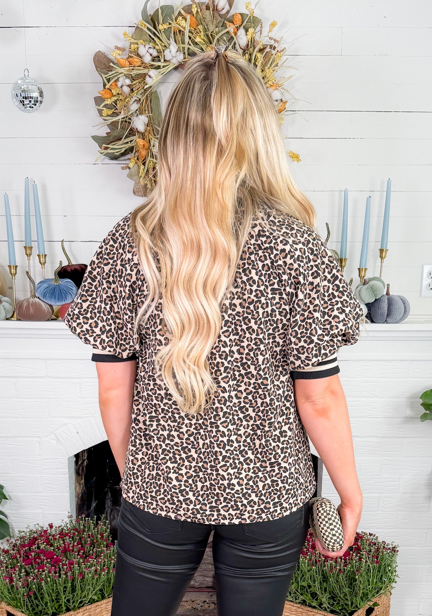Kingston Taupe Cheetah Poppy Collar Top Entro