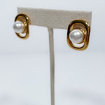 Leigh Pearl Stud Earrings