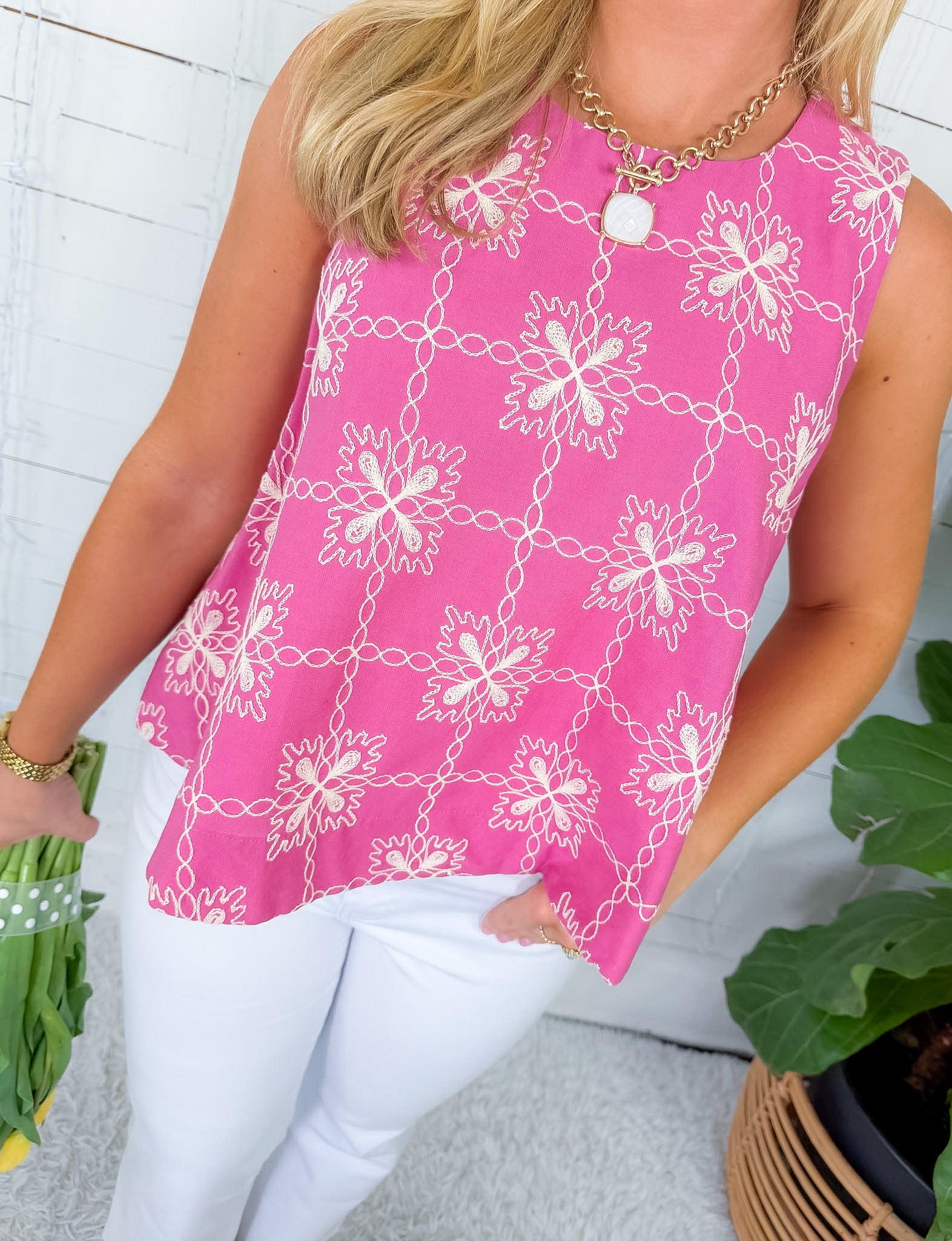 Longview Pink Embroidered Top Entro