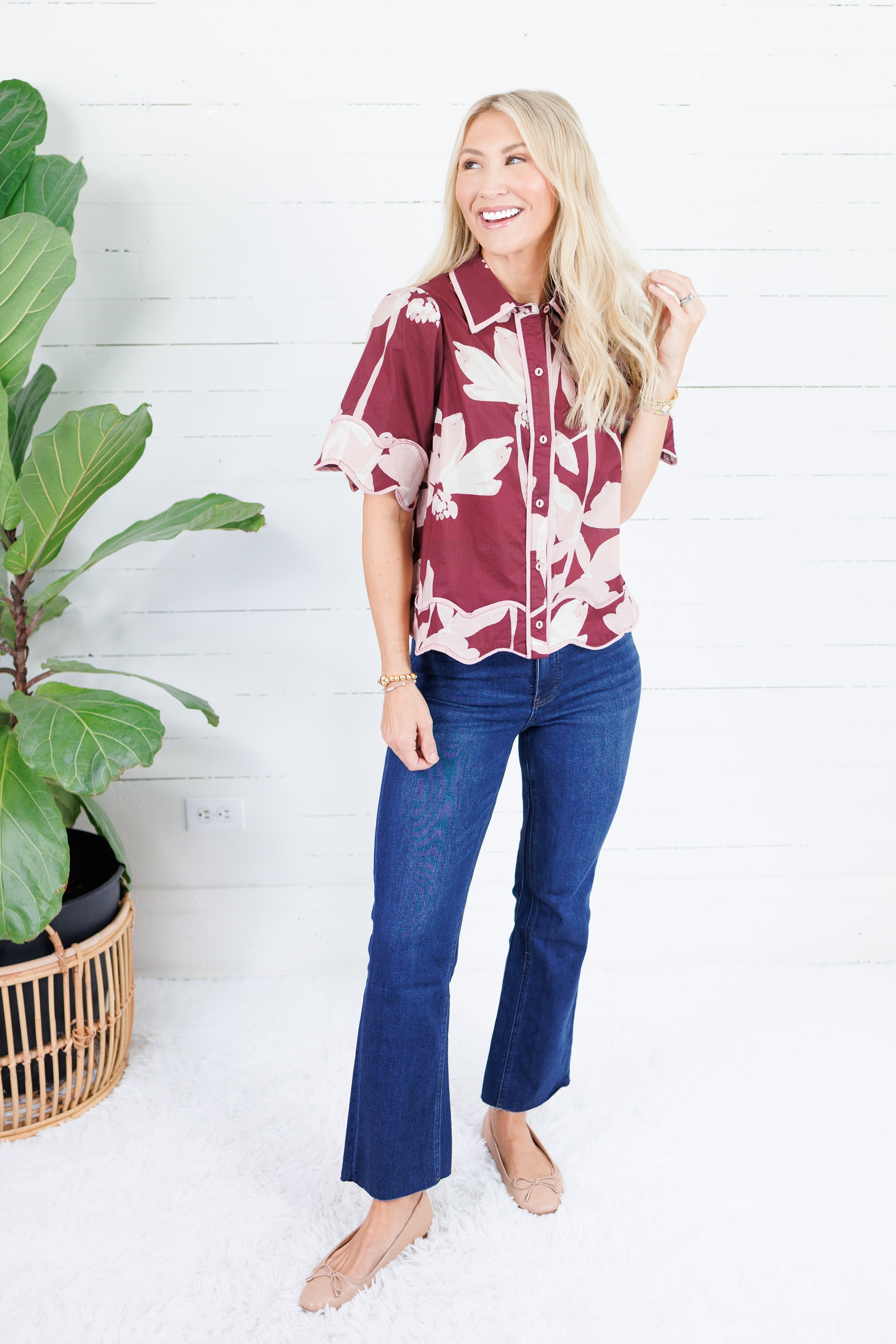 Lorna Wine Scallop Edge Top Entro