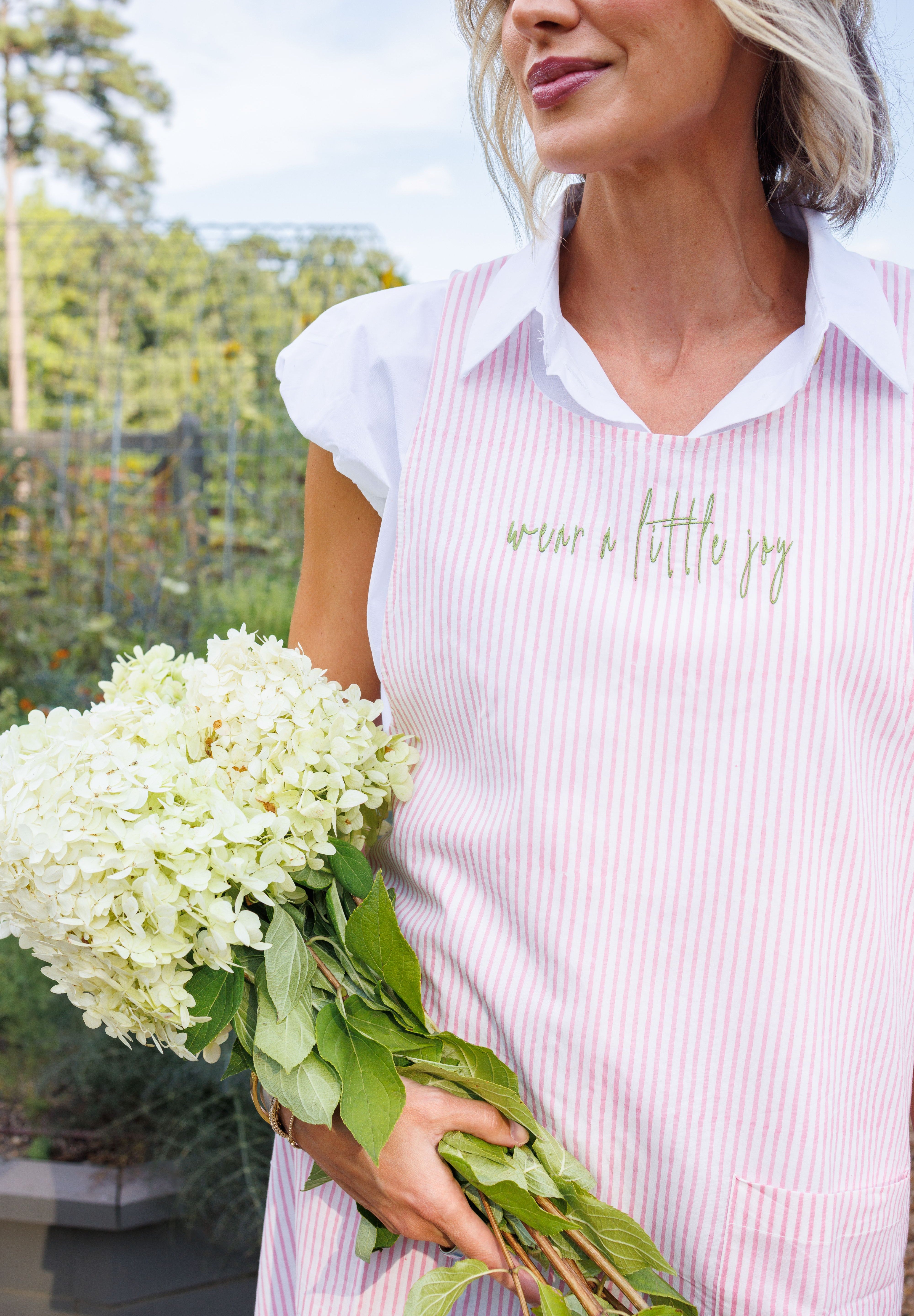 Maggie Oaks Beth Signature Apron