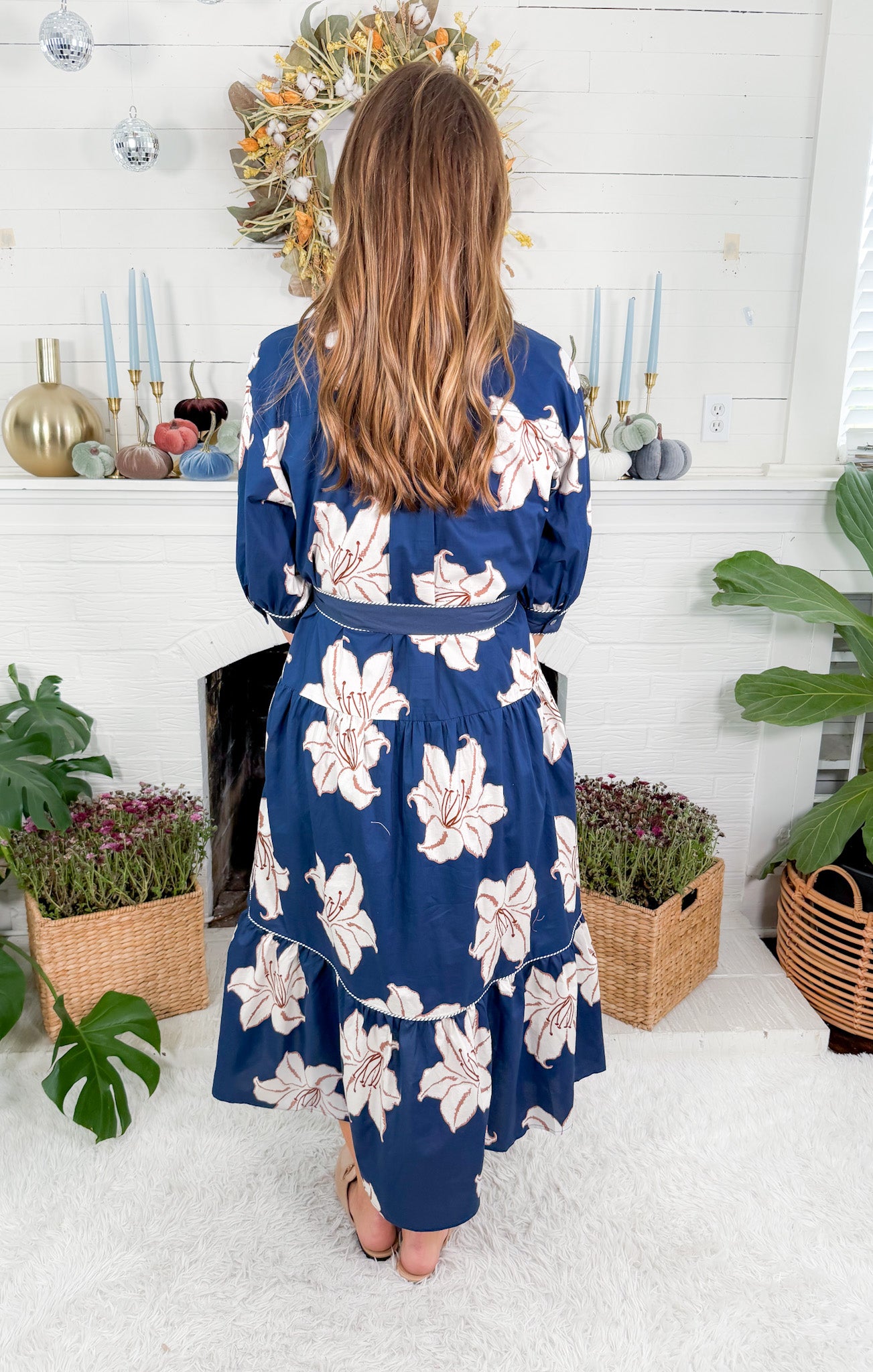 Maria Navy Lilies Maxi Dress Entro