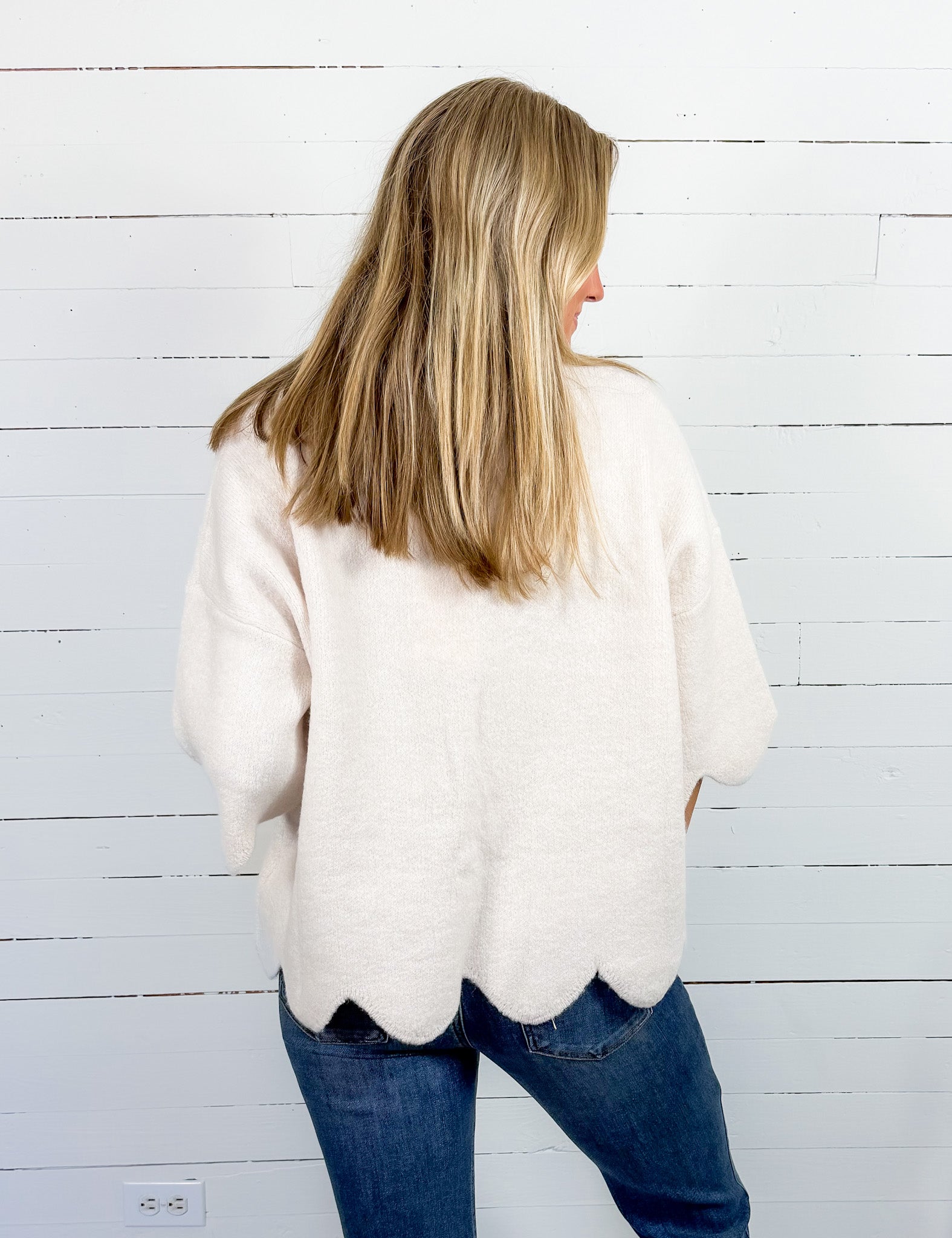 Marietta Cream Scallop Sweater Entro