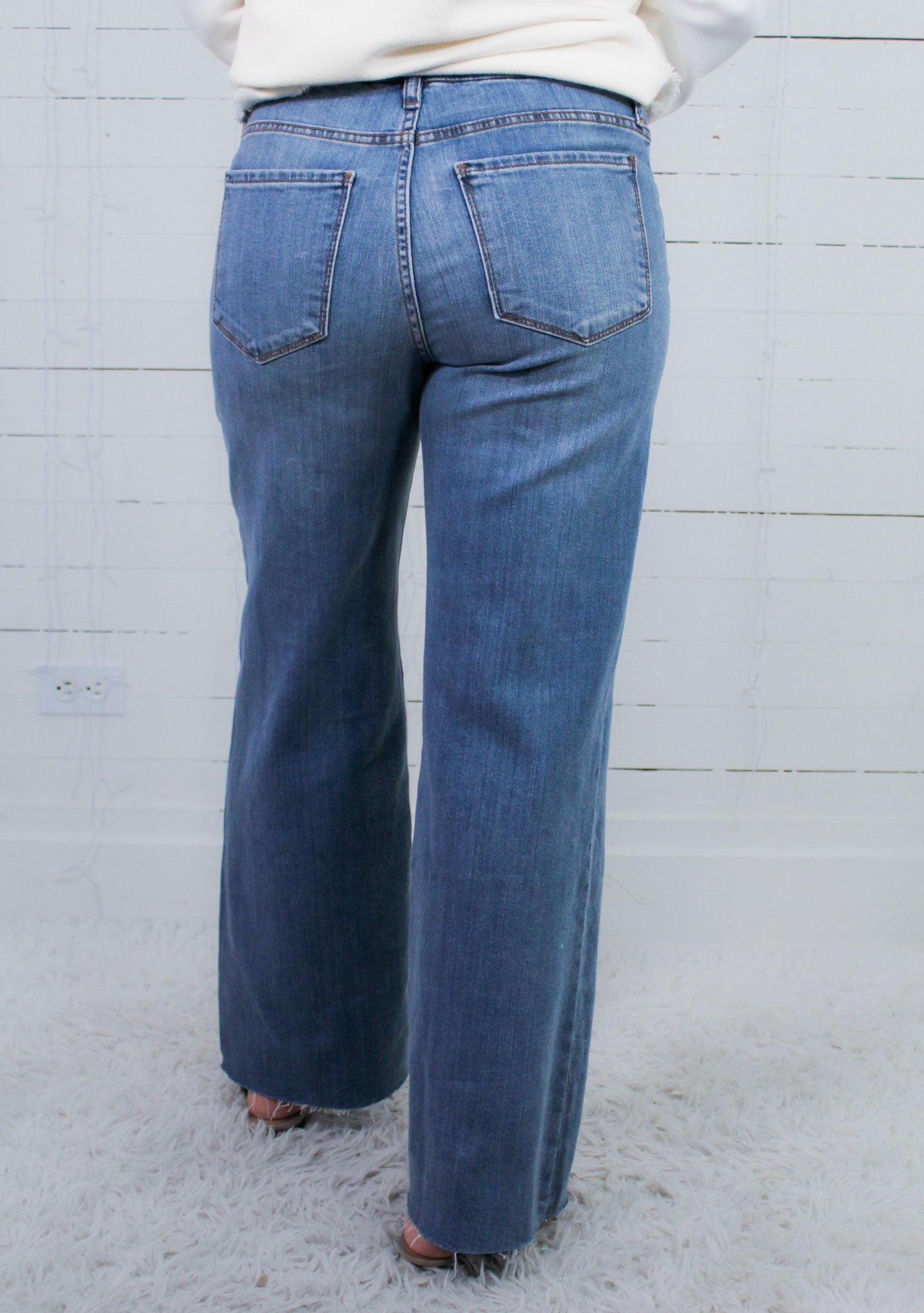 Meg Earn Wash High Rise Wide Leg Raw Hem Jeans KUT