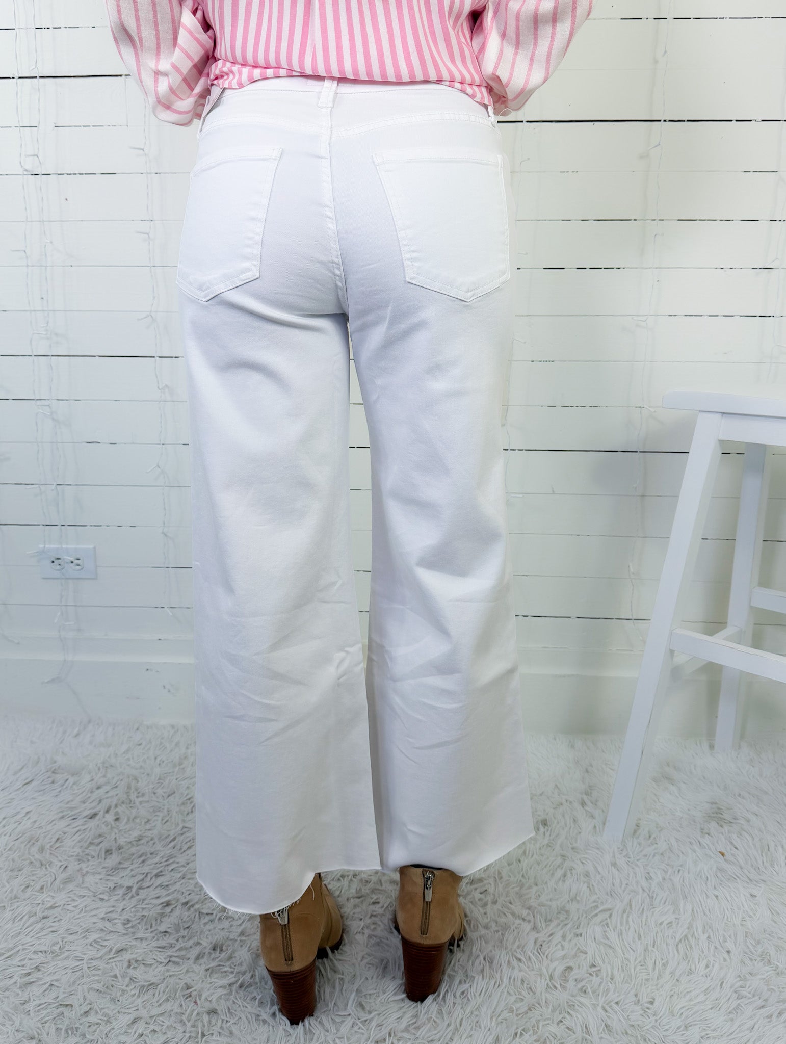 Meg Optic White High Rise Fab Ab Raw Hem Jean KUT