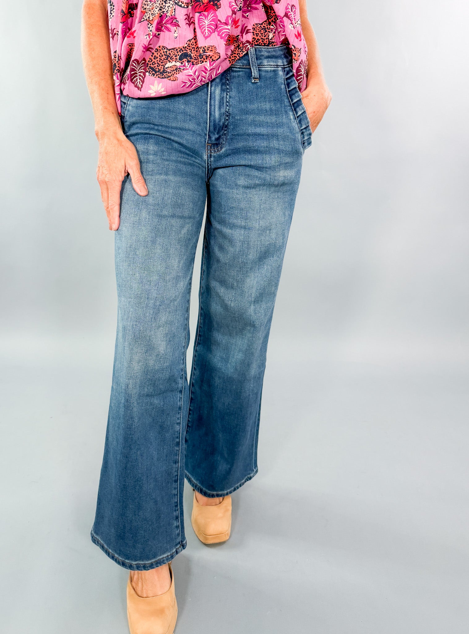 Meg Superb Ruffle Pocket Wide Leg Jean KUT