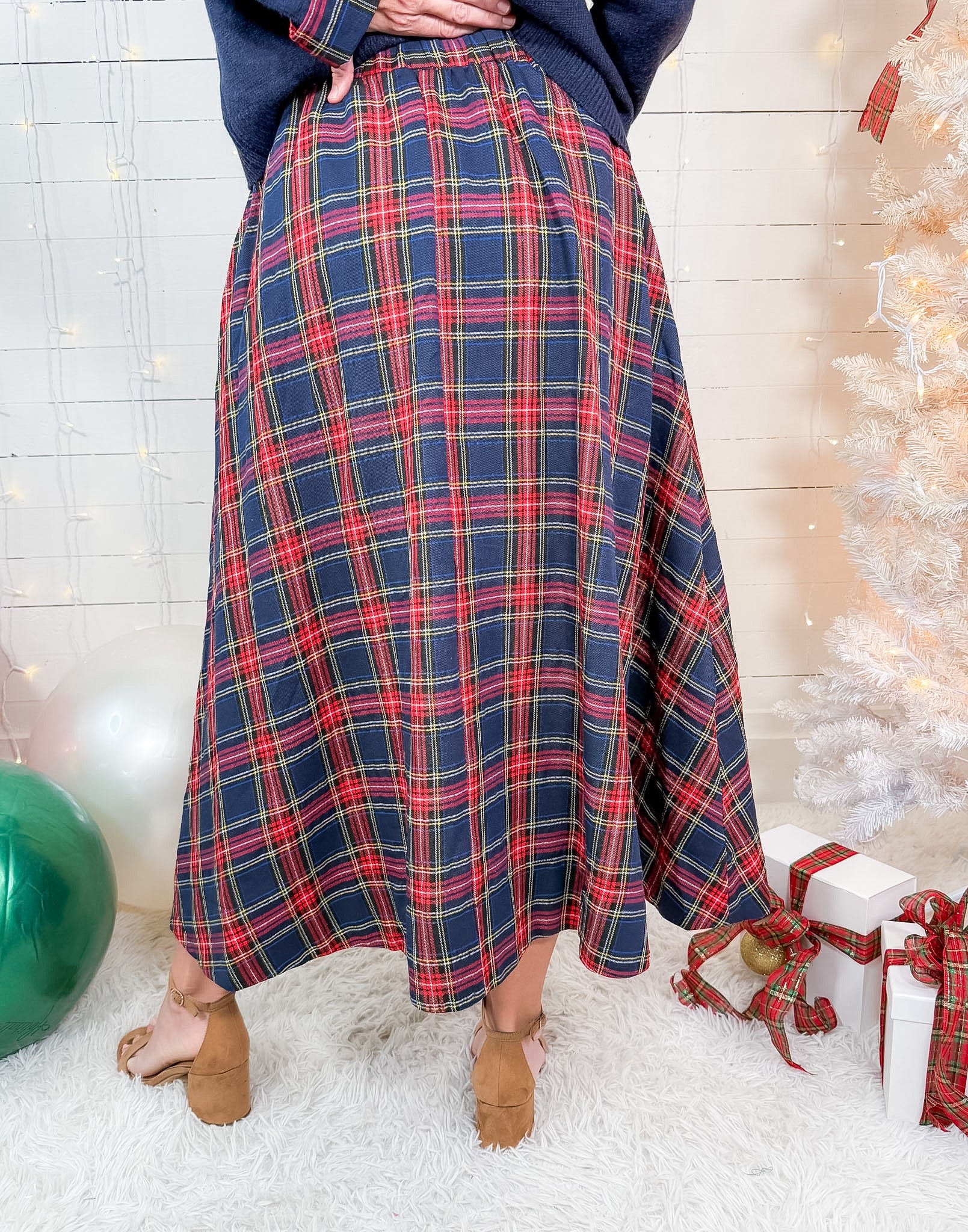 Molly Navy Plaid Maxi Skirt Entro