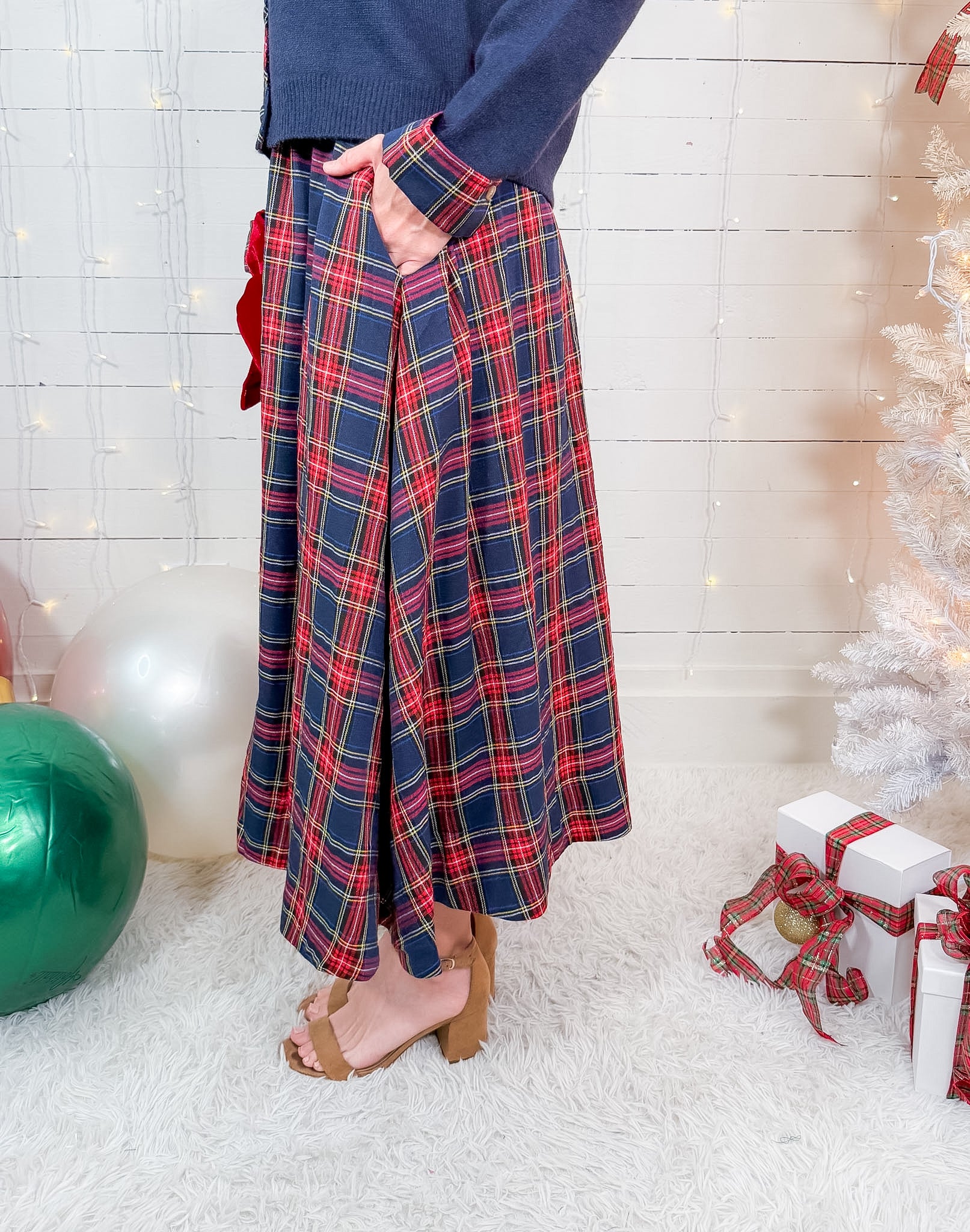 Molly Navy Plaid Maxi Skirt Entro