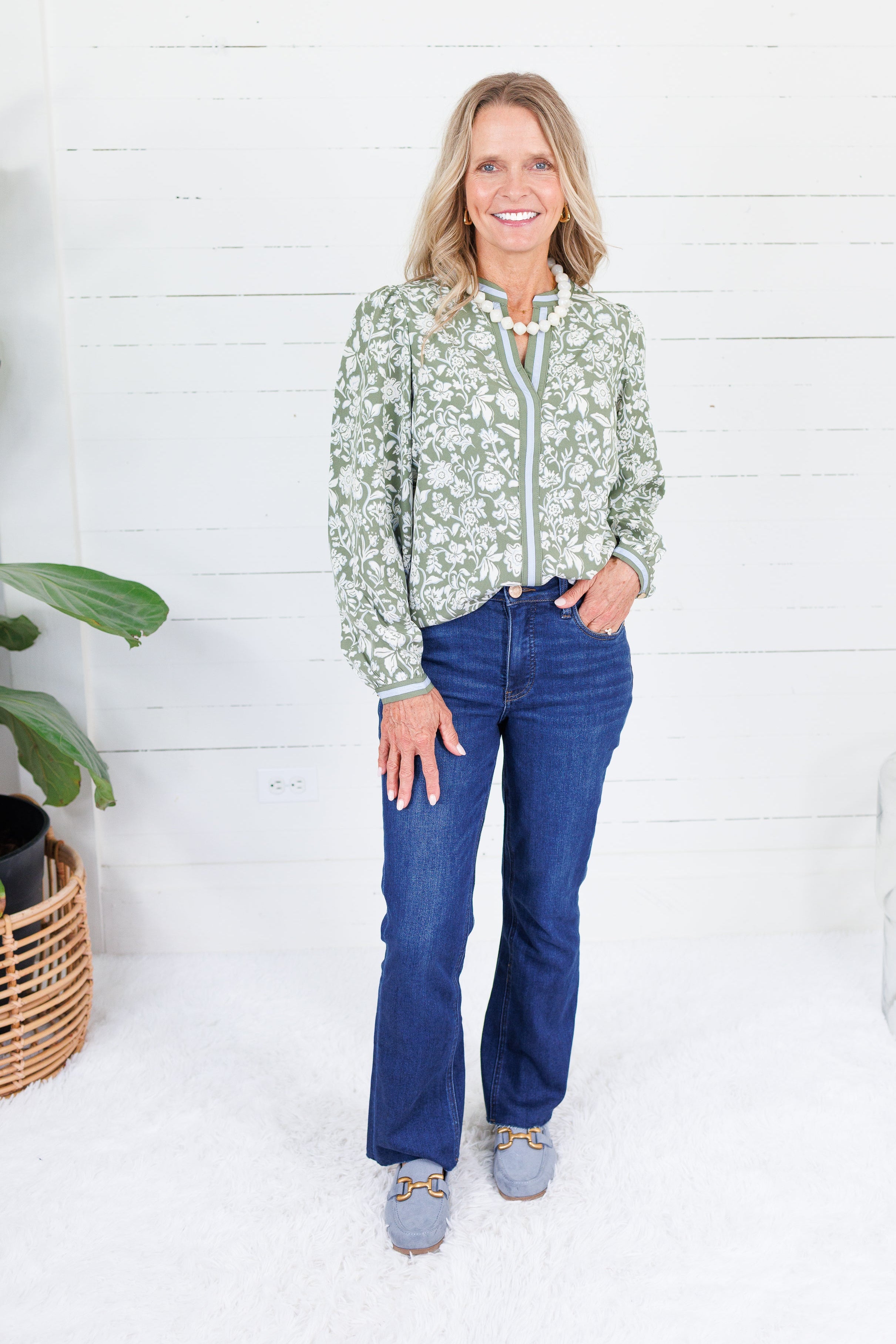 Naomi Painted Trillium Olive Top Mary Square