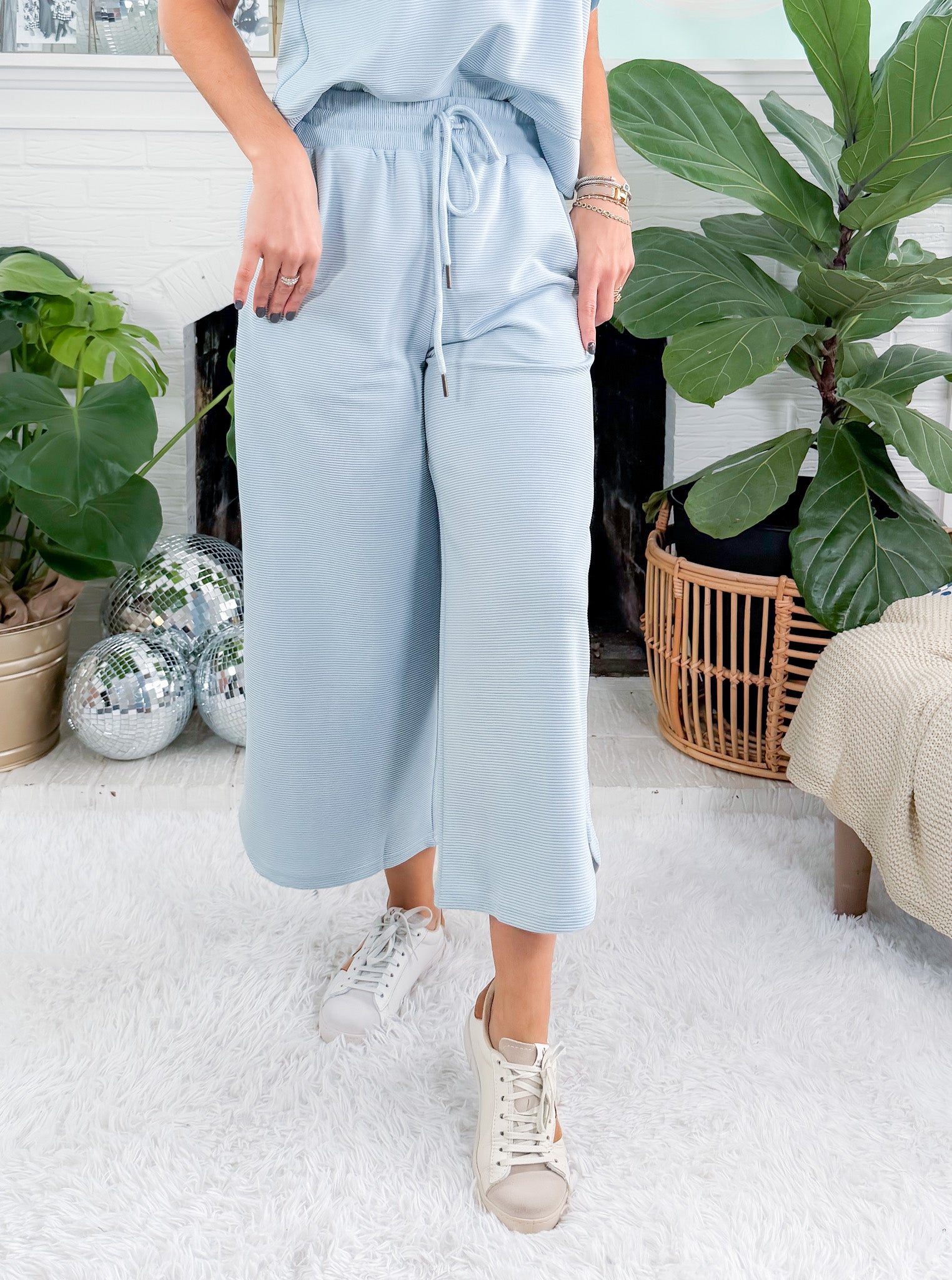 Patsy Sky Blue Wide Leg Cropped Ribbed Knit Pant Entro