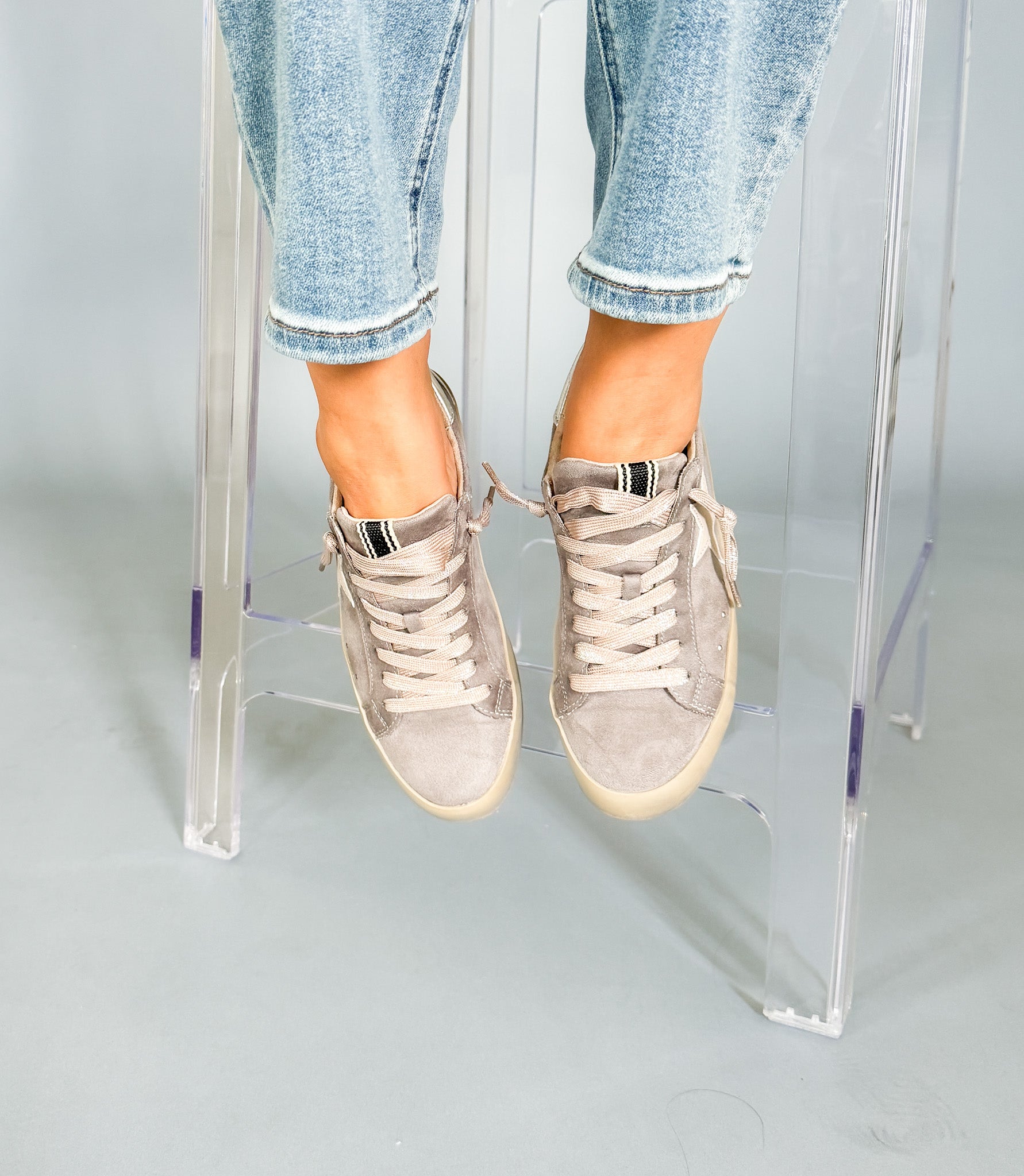 Paula_Grey_Suede_Star_Sneakers