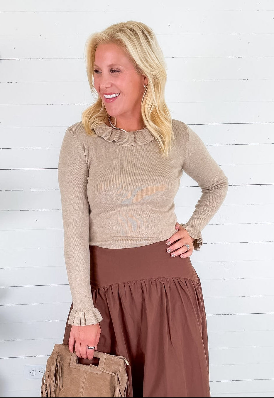 Paulson Beige Ruffle Sweater Compania Fantastica