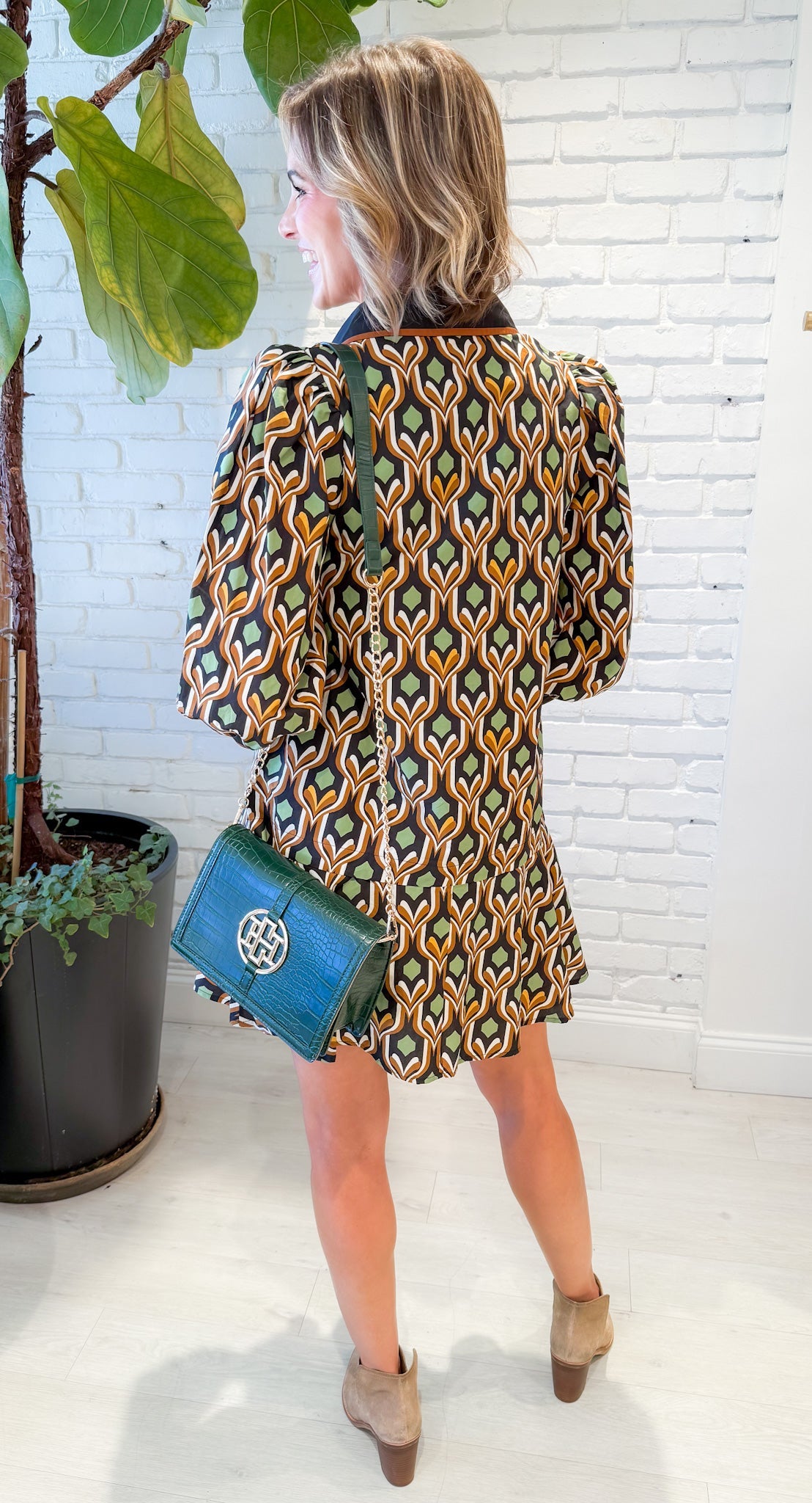 Pawley Black Geometric Mini Dress Entro 