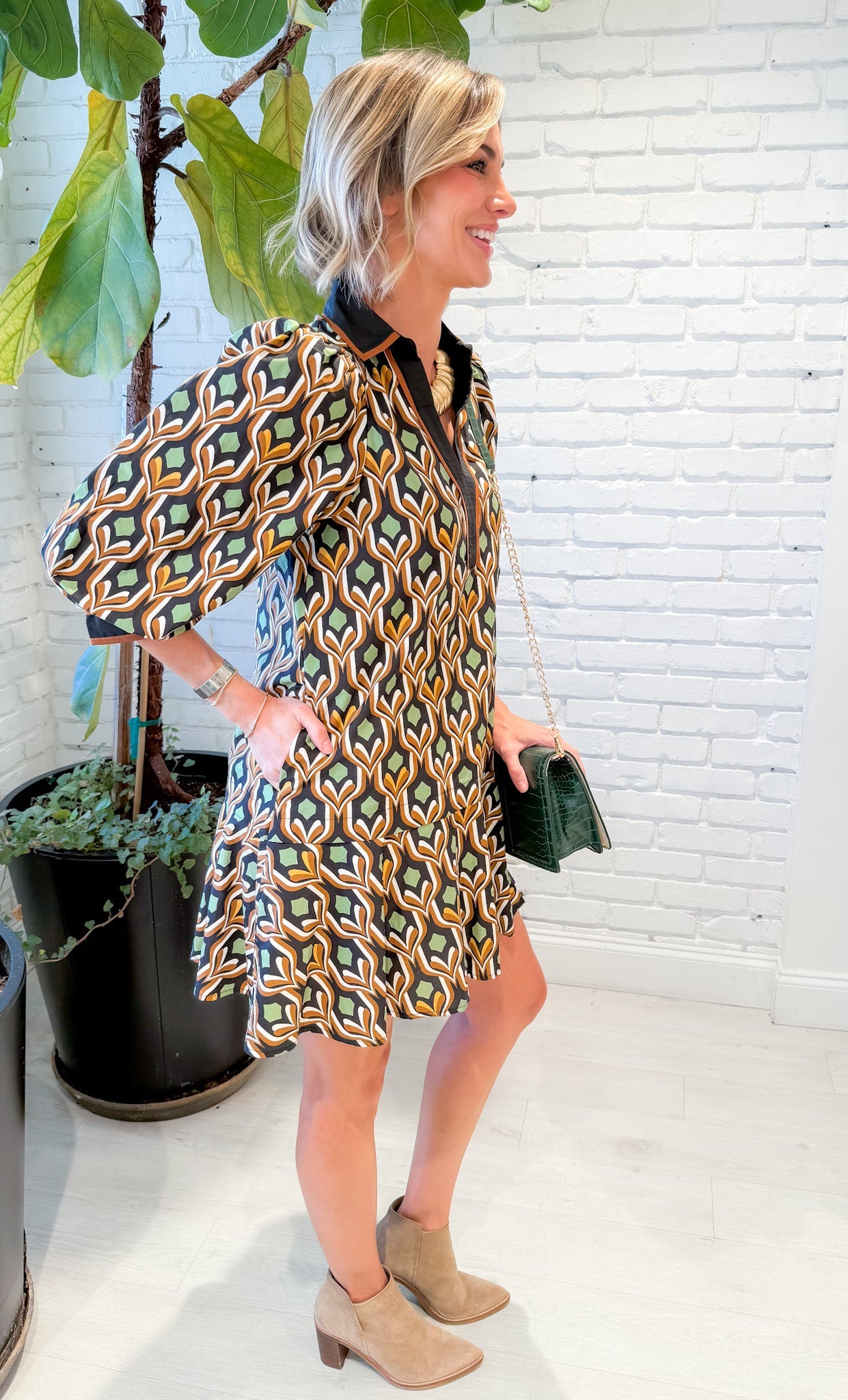 Pawley Black Geometric Mini Dress Entro 