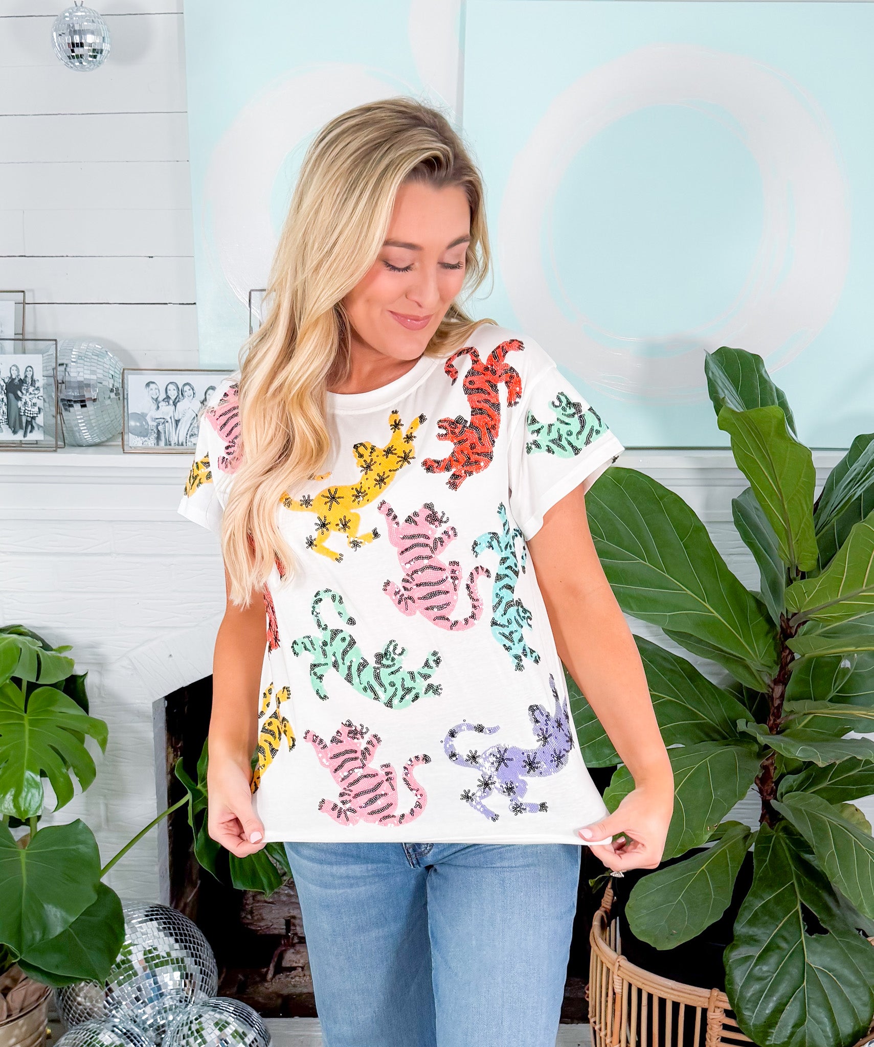 Queen of Sparkles Rainbow Crawling Tigers Tee