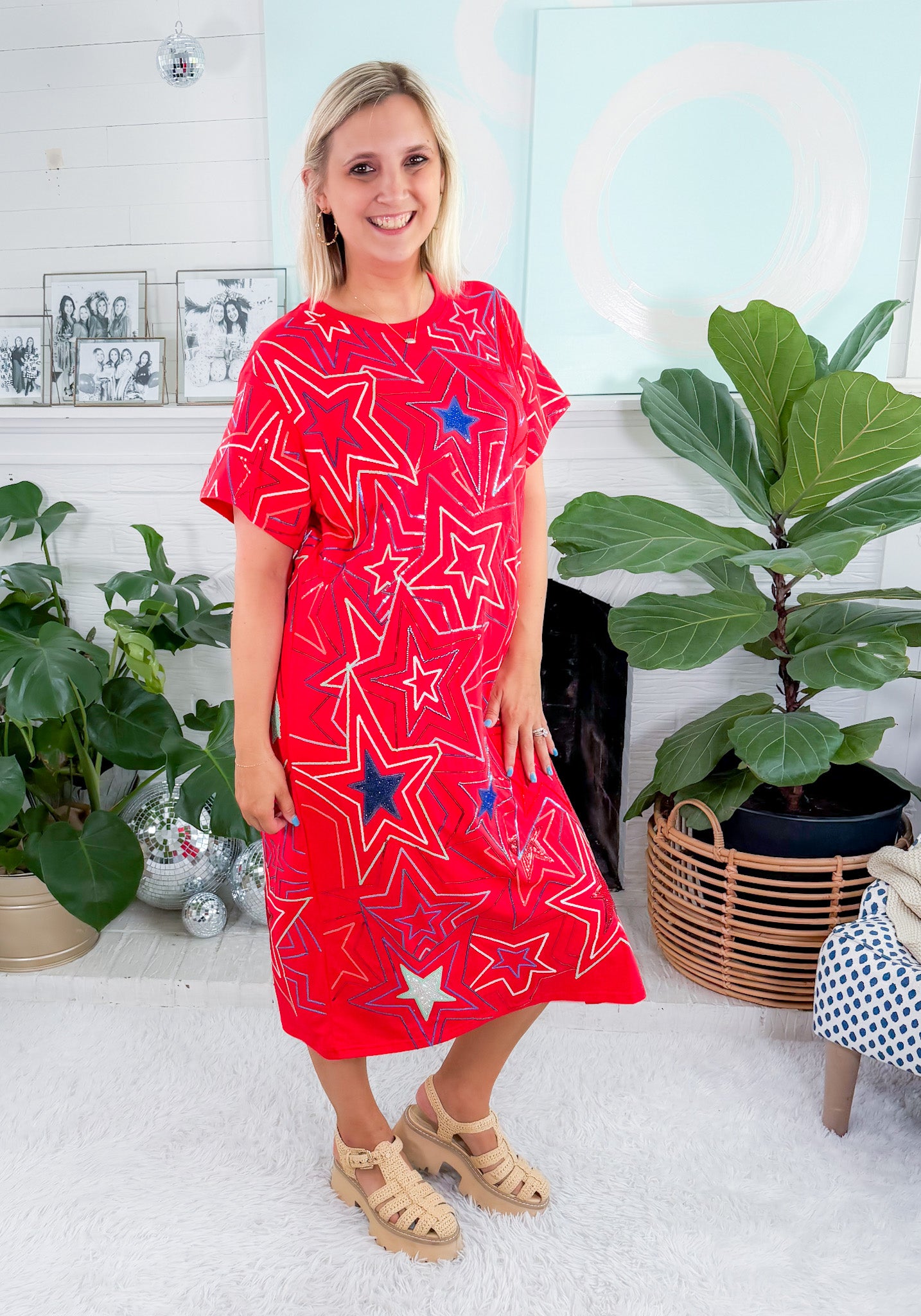 Queen of Sparkles Red Groovy Star Midi Tee Dress