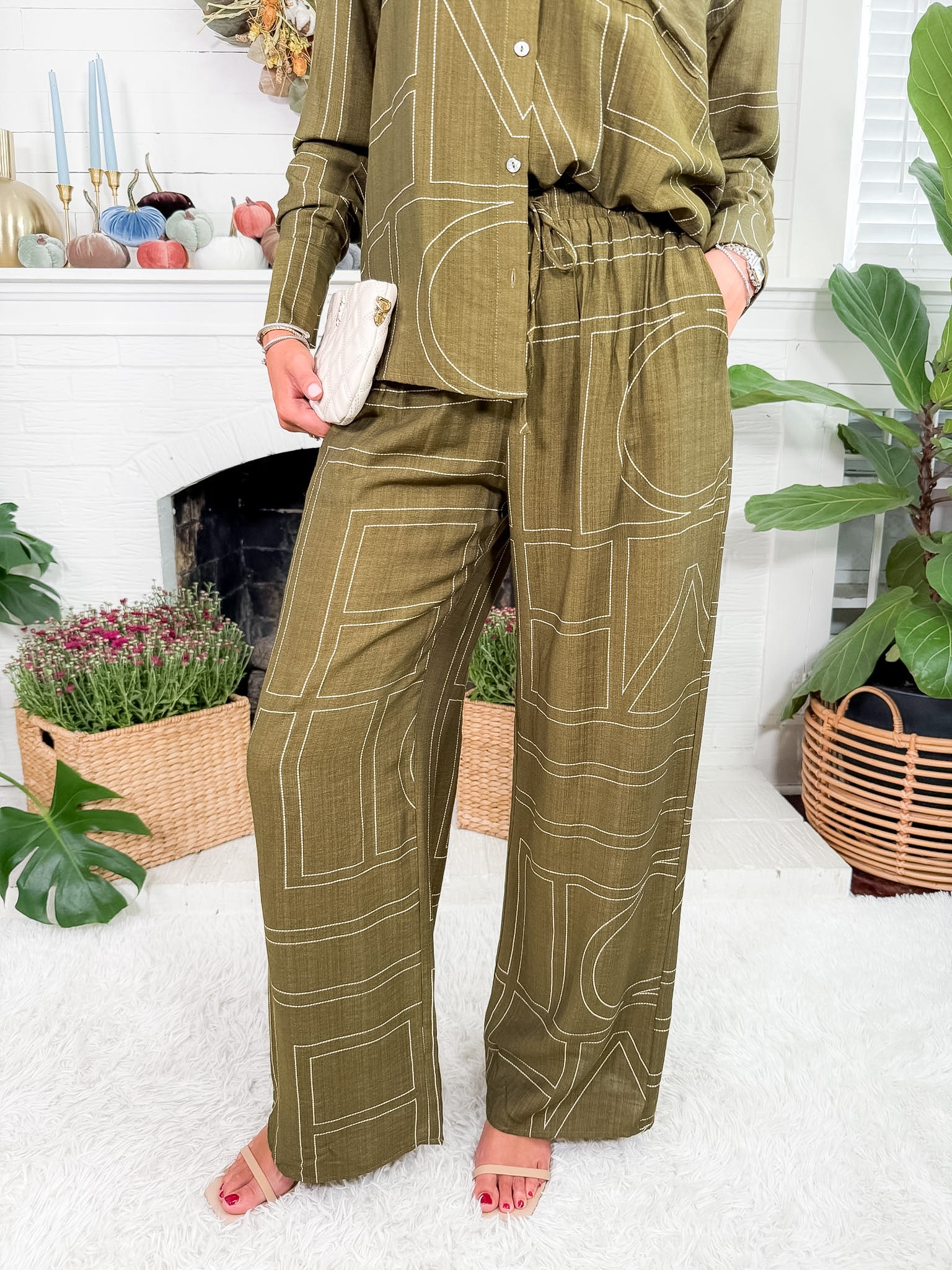 Shaddix Olive Geometric Pants Entro