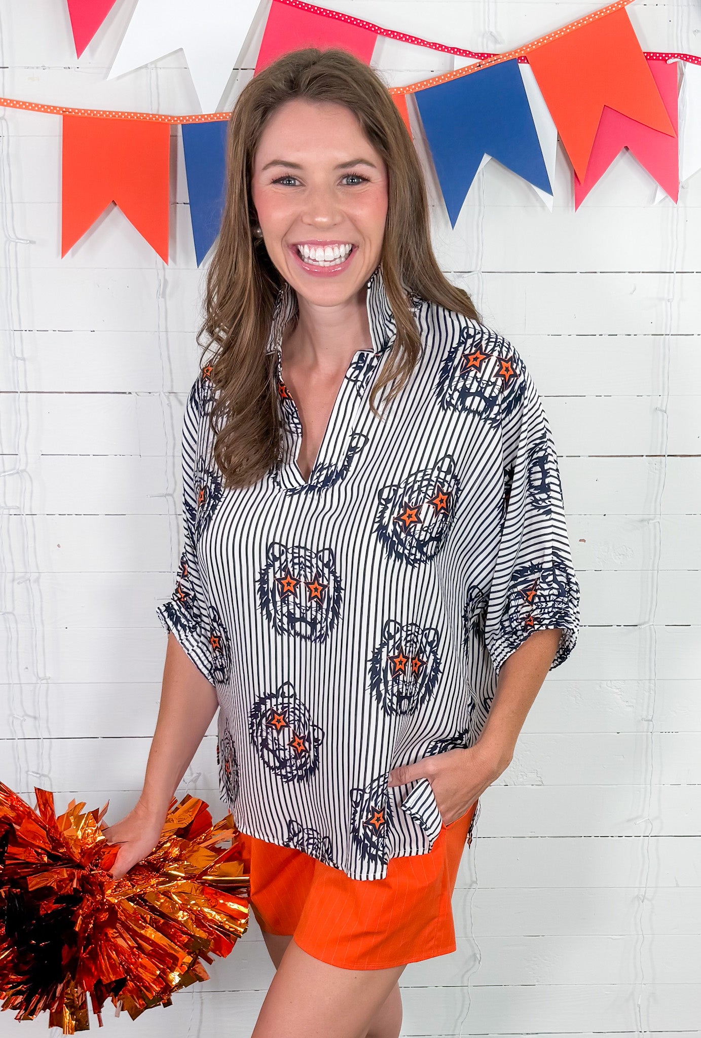 Sloan Navy Tiger Gaze Top Adrienne