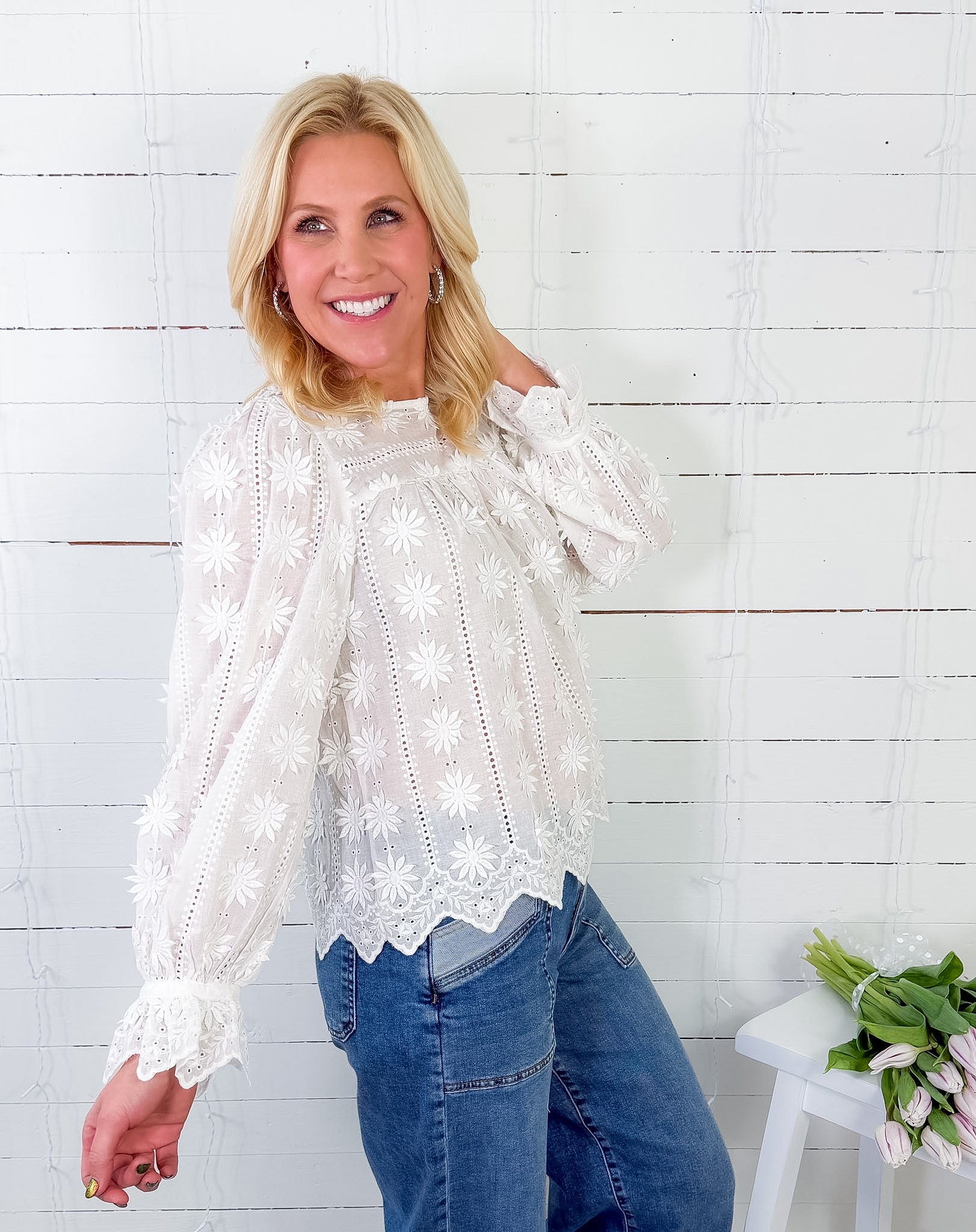 Sunflower Embroidered Top Entro