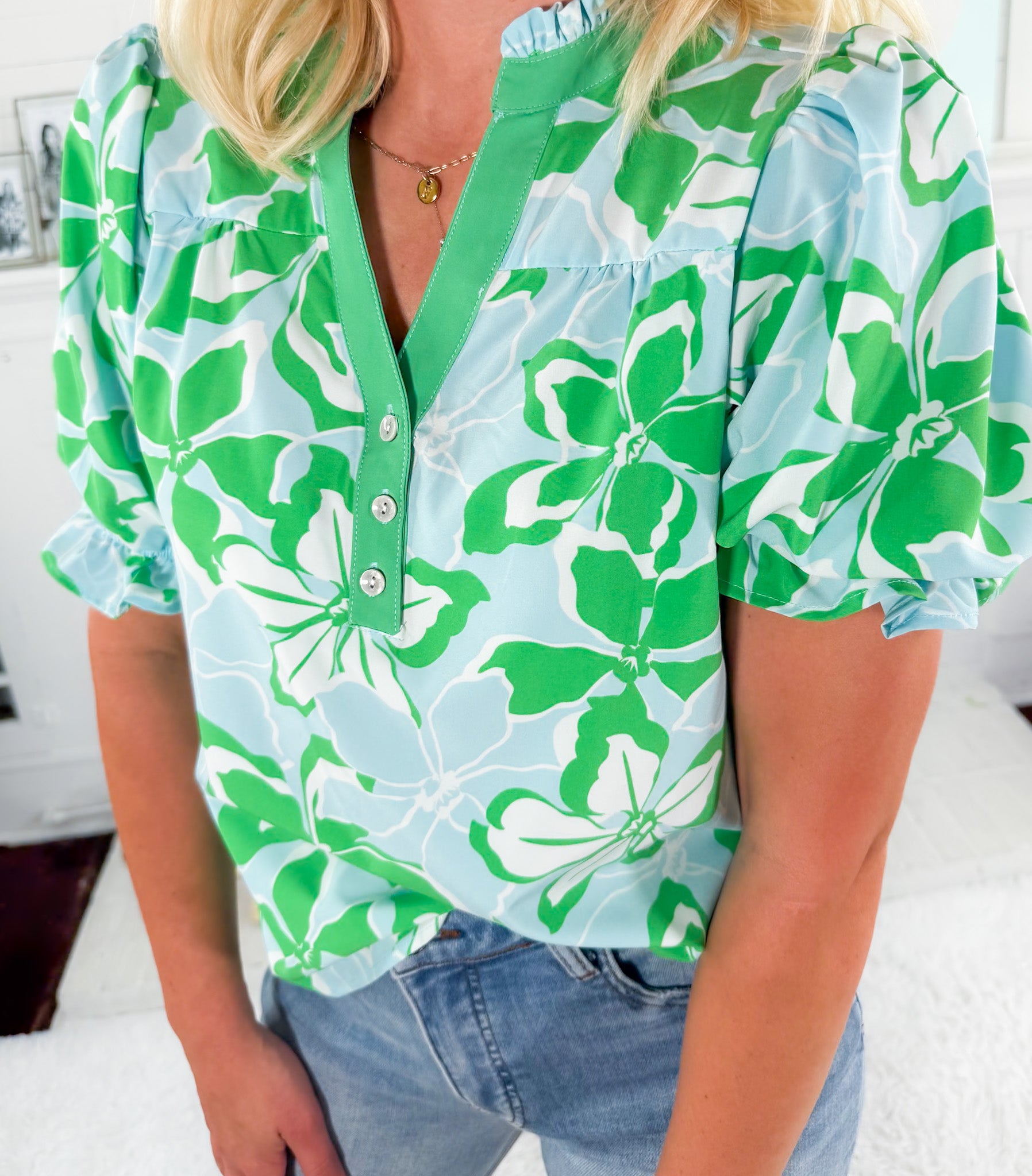 Sutton Tropical Blooms Top Mary Square