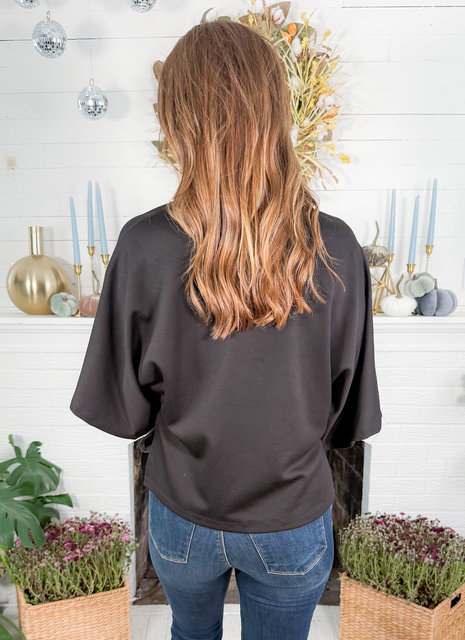 Sybil Black Top Entro