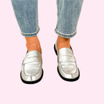 Temple_Silver_Loafer