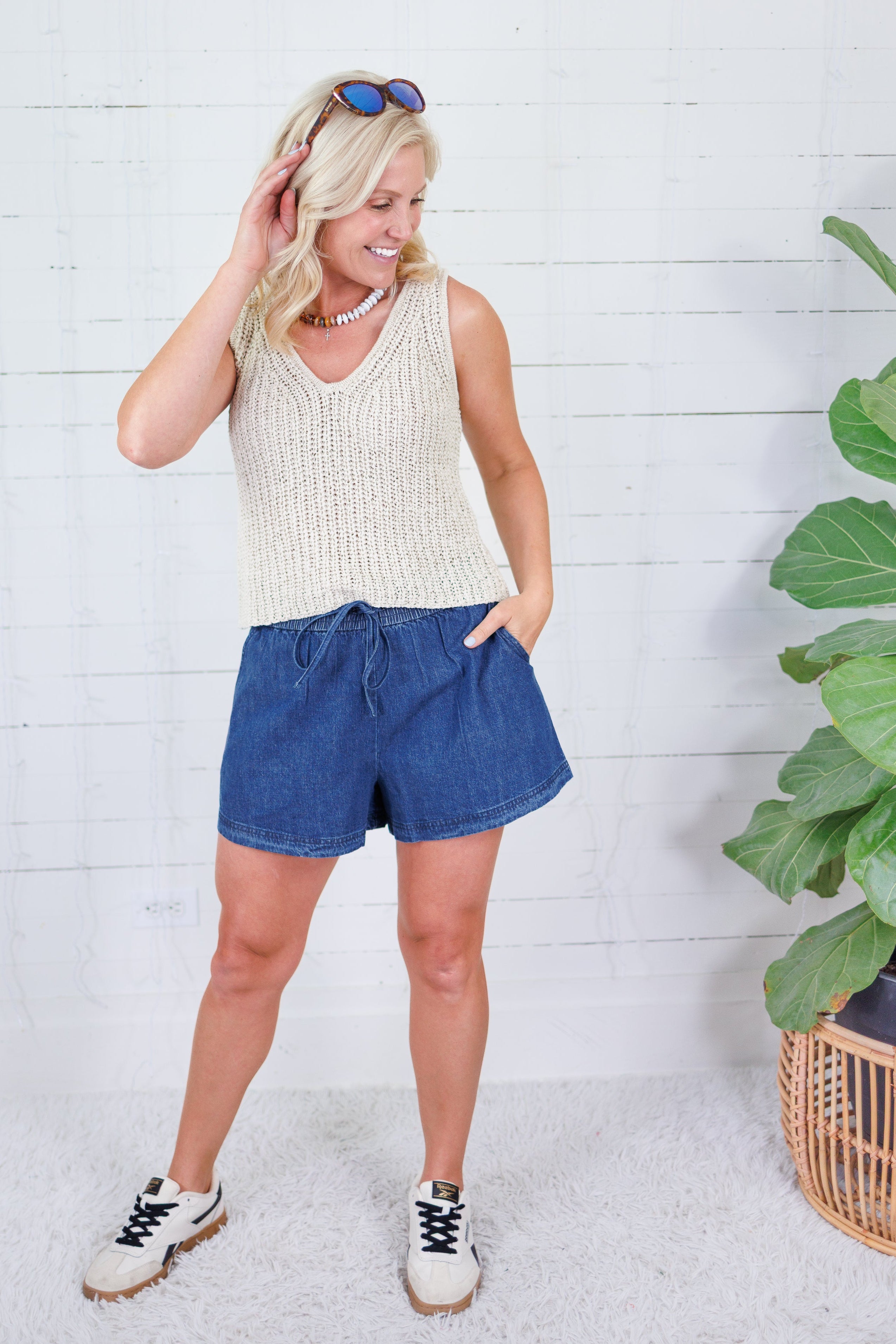 Tomlinson Natural Sweater Tank Skies Are Blue